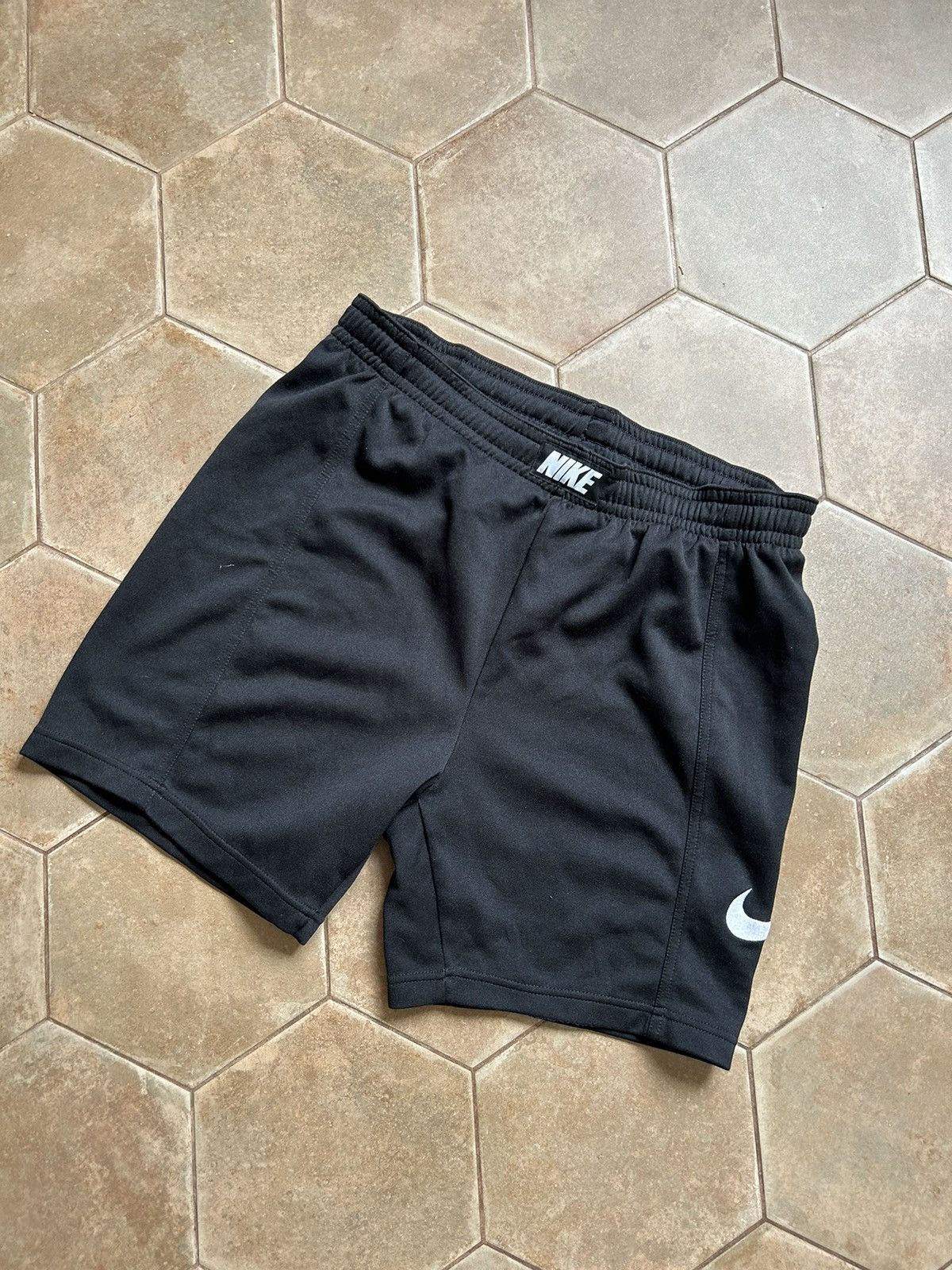 Japanese Brand × Nike VINTAGE Y2K NIKE SHORTS BIG LOGO Size US 32 / EU 48 - 2 Thumbnail