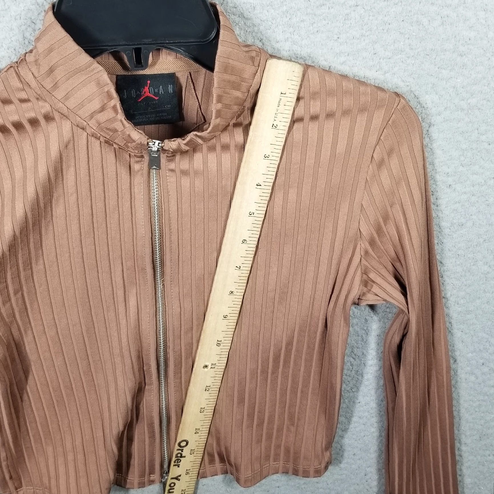 Nike Nike Jordan Jumpman Women's Long-Sleeve Cropped Top Small Brown FV7185 Size S / US 4 / IT 40 - 6 Thumbnail