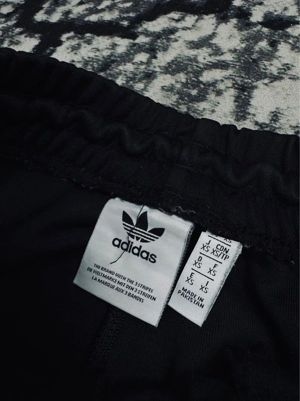 Adidas Adidas tiro tracksuit pants black white XS Size US 26 / EU 42 - 4 Thumbnail