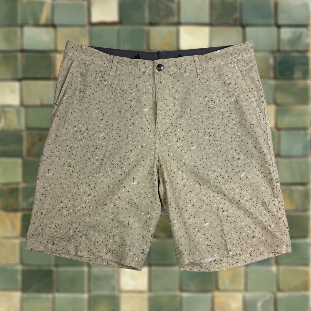 Adidas adidas Ultimate Print Clear Brown/Hemp Golf Flag Shorts Men 34 HA9126 Mens Golf Shorts Plaid Hemp Pockets Athletic Activewear Logo 90s? Size US 34 / EU 50 - 1 Thumbnail