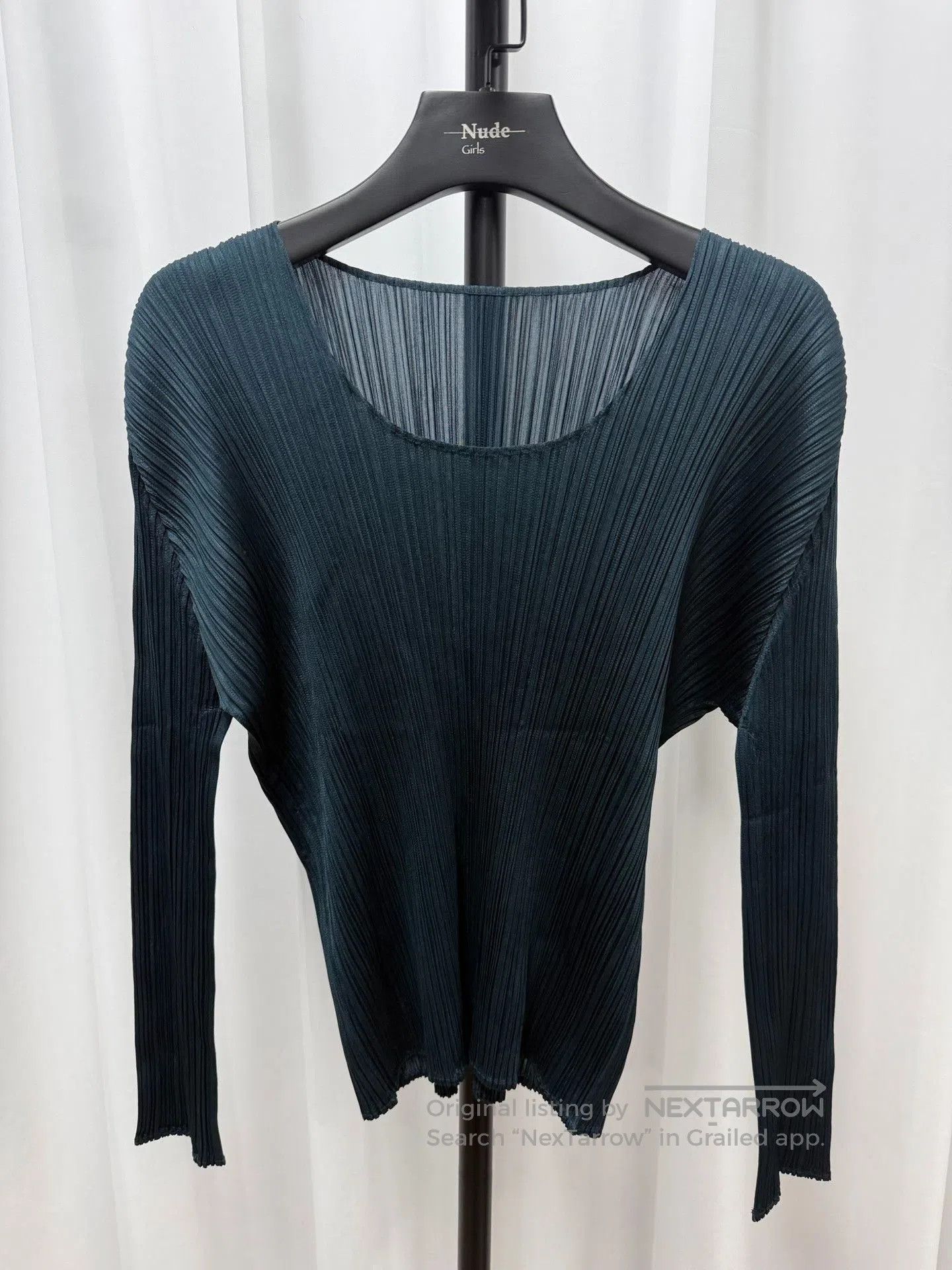 Pleats Please Issey Miyake ISSEY MIYAKE Pleats Please Pleated Crew Neck Top. Size L / US 10 / IT 46 - 1 Thumbnail