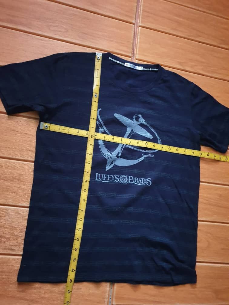 One Piece One Piece x Uniqlo Blue Navy Japanese anime Shirt Size US M / EU 48-50 / 2 - 5 Thumbnail