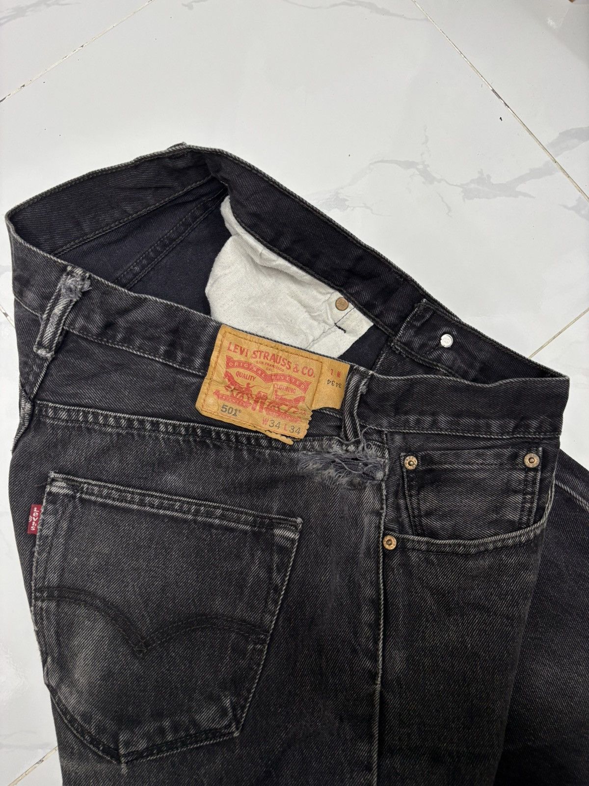 Tornado Mart Levis 501 TORNADO MART VIBES Claw Mark Distressed Denim Jean Size US 34 / EU 50 - 10 Thumbnail