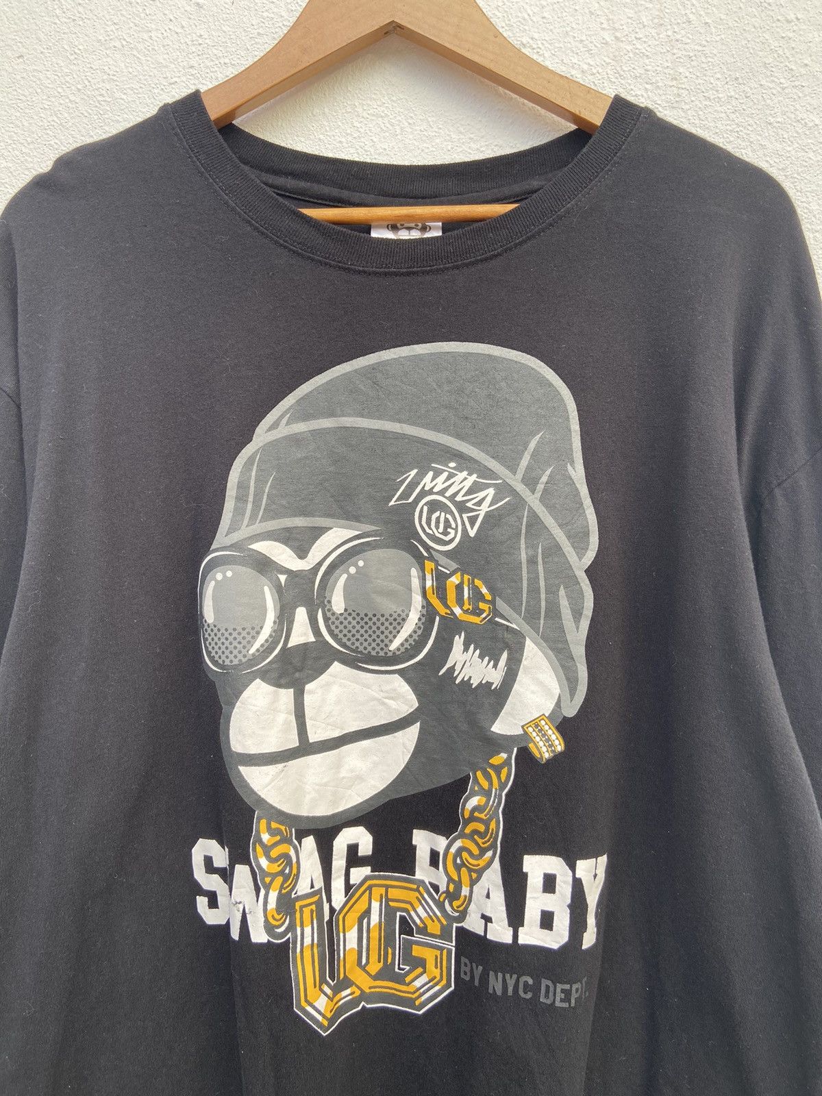 Japanese Brand 🔥 UTTG BABY t shirt long sleeve bape Size US L / EU 52-54 / 3 - 2 Thumbnail