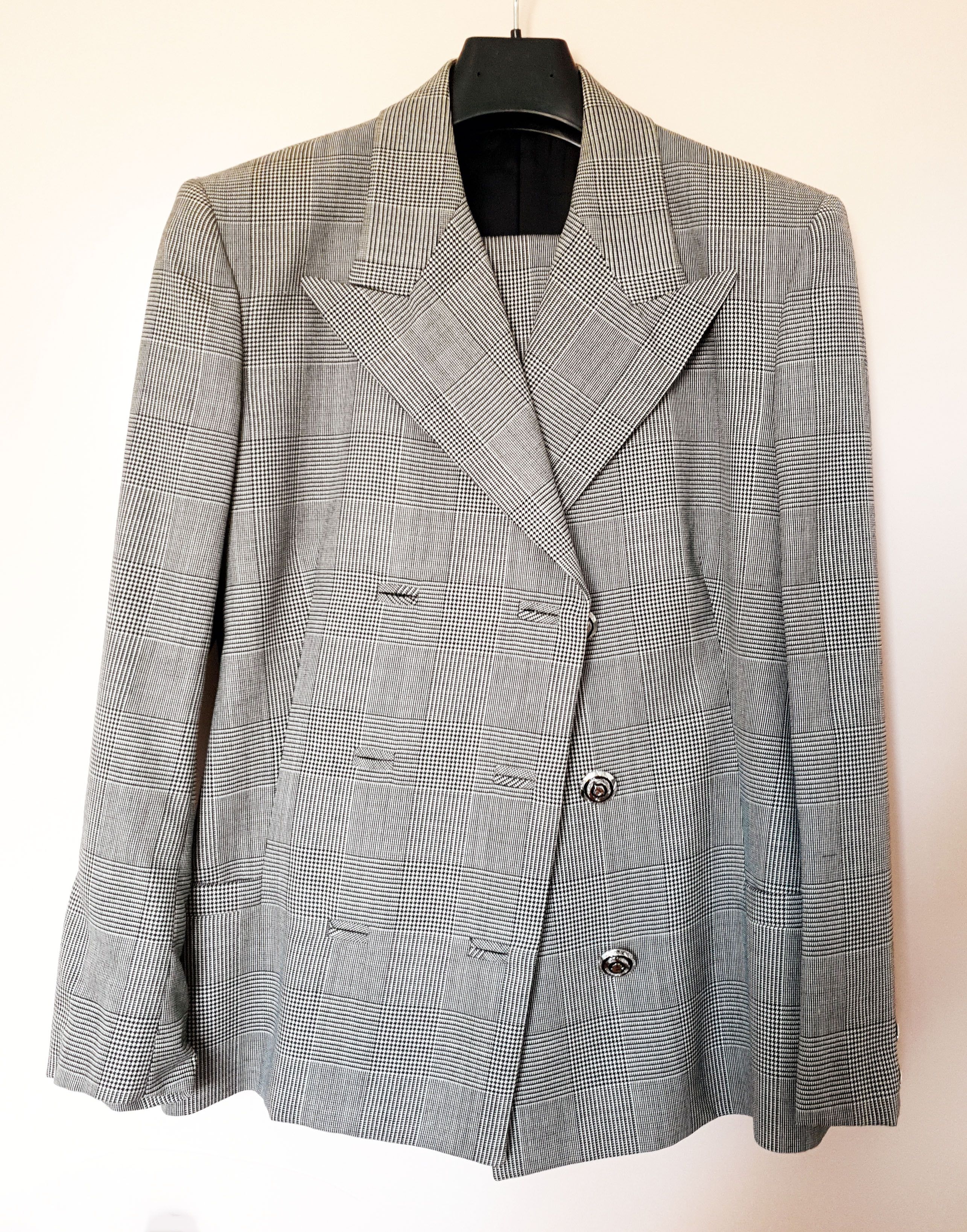 Versace Gianni Versace Vintage Suit Set Blazer tailleur Trousers Size M / US 6-8 / IT 42-44 - 2 Thumbnail