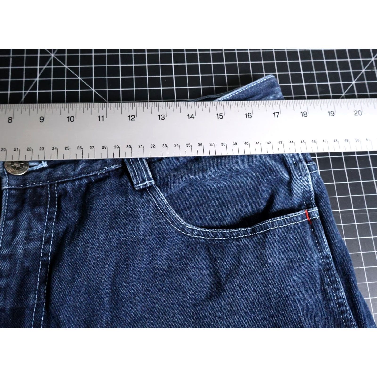 Southpole Southpole Denim Bermuda Shorts Men's 34 x 13 Blue Cotton Zip Fly Baggy Fit 90s Retro VTG (36 Tag) Size US 34 / EU 50 - 4 Thumbnail