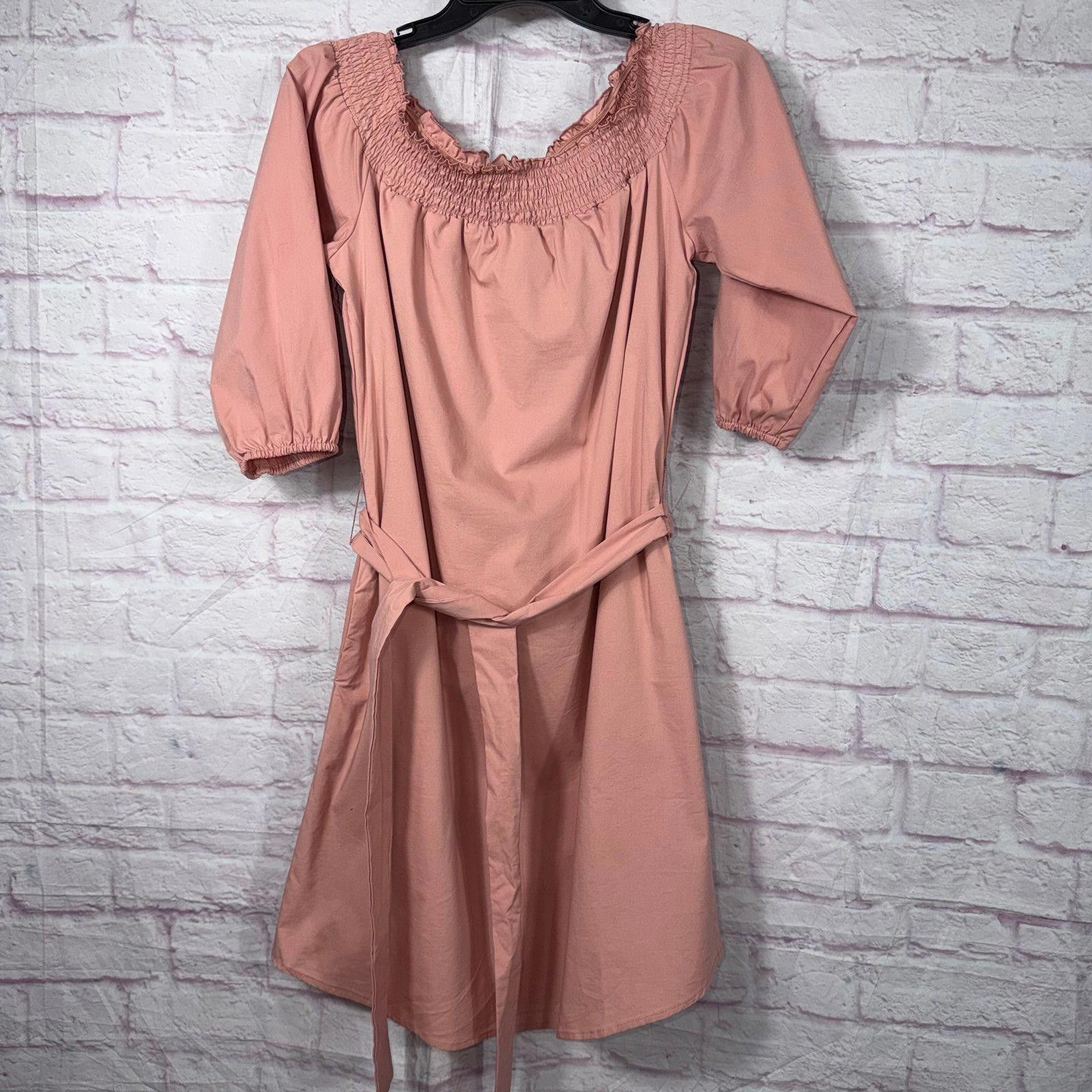 Other New York & Company Medium Smocked Off Shoulder Dress Nwt Size M / US 6-8 / IT 42-44 - 1 Thumbnail