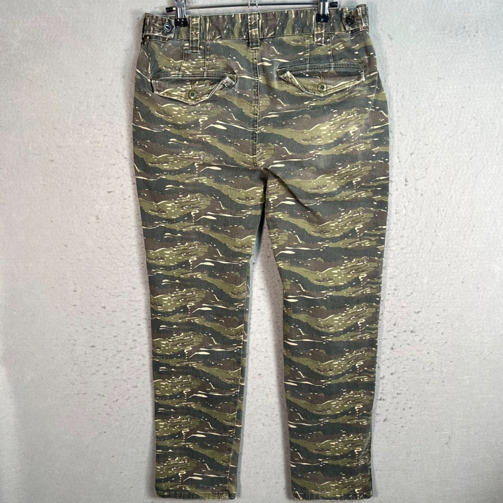 Vintage VINTAGE Koto Pants Adult 32x30 Green Camouflage Skinny Fit Cotton Blend Mens Size US 32 / EU 48 - 2 Thumbnail
