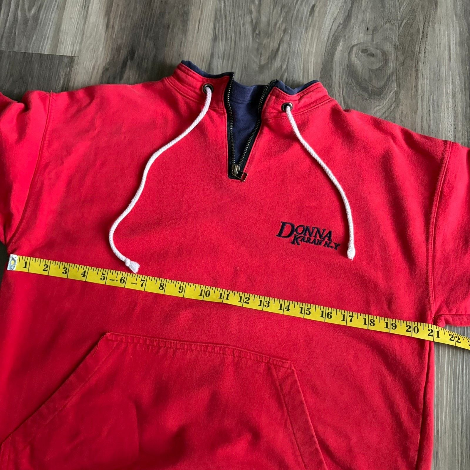 DKNY × Vintage Vintage DKNY Sweatshirt Men's Size M Red Donna Karan Size US M / EU 48-50 / 2 - 5 Thumbnail
