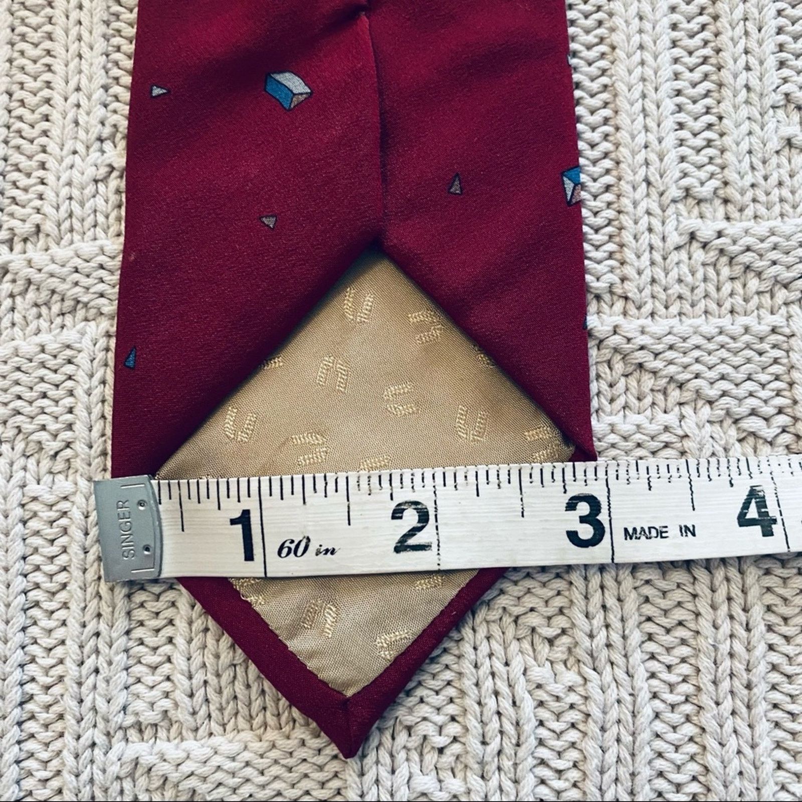 Emanuel Ungaro Vintage Ungaro red silk abstract print tie Size ONE SIZE - 6 Thumbnail