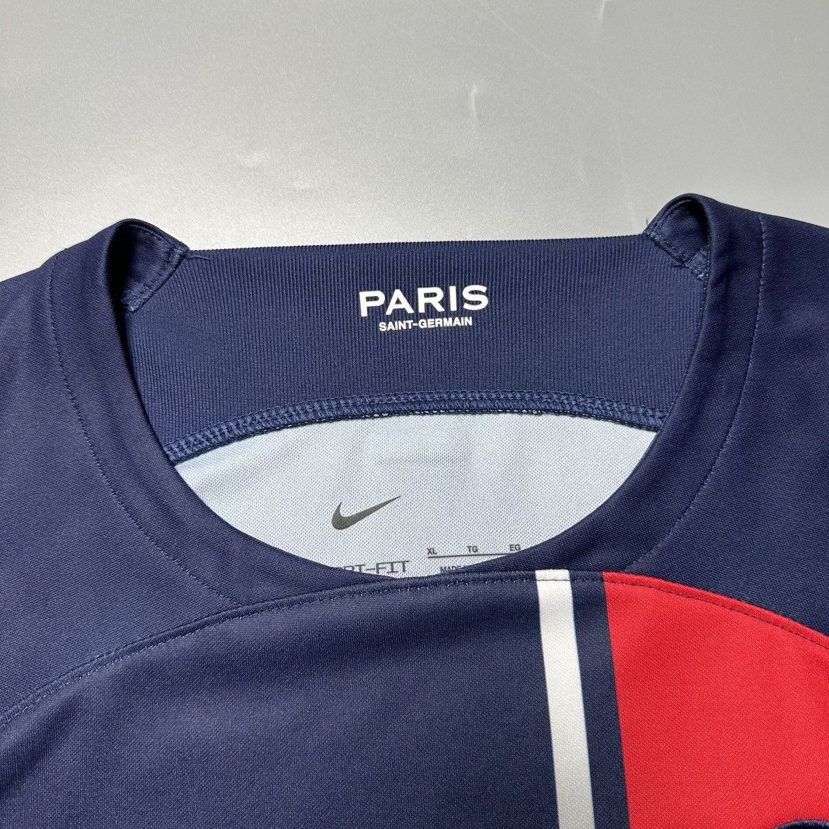 Vintage PSG NIKE 2023/2024 FOOTBALL HOME JERSEY #19 LEE KANG IN Size US XL / EU 56 / 4 - 5 Thumbnail