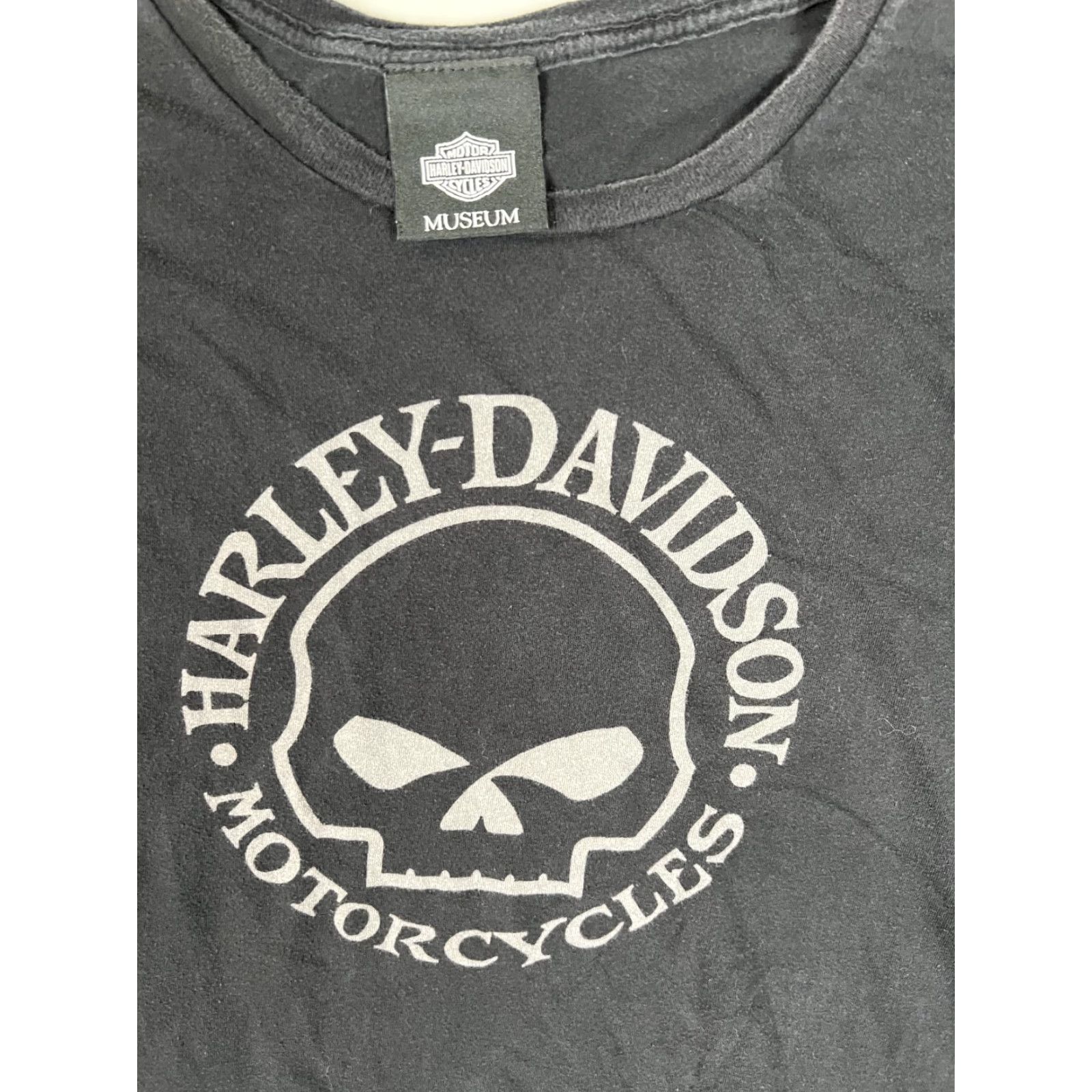 Harley Davidson Harley-Davidson Museum T-Shirt 2XL Milwaukee Wisconsin Black Cotton Knit Logo Short Sleeve Crew Neck Men Regular Vintage No (if allowed) Size US XXL / EU 58 / 5 - 4 Thumbnail