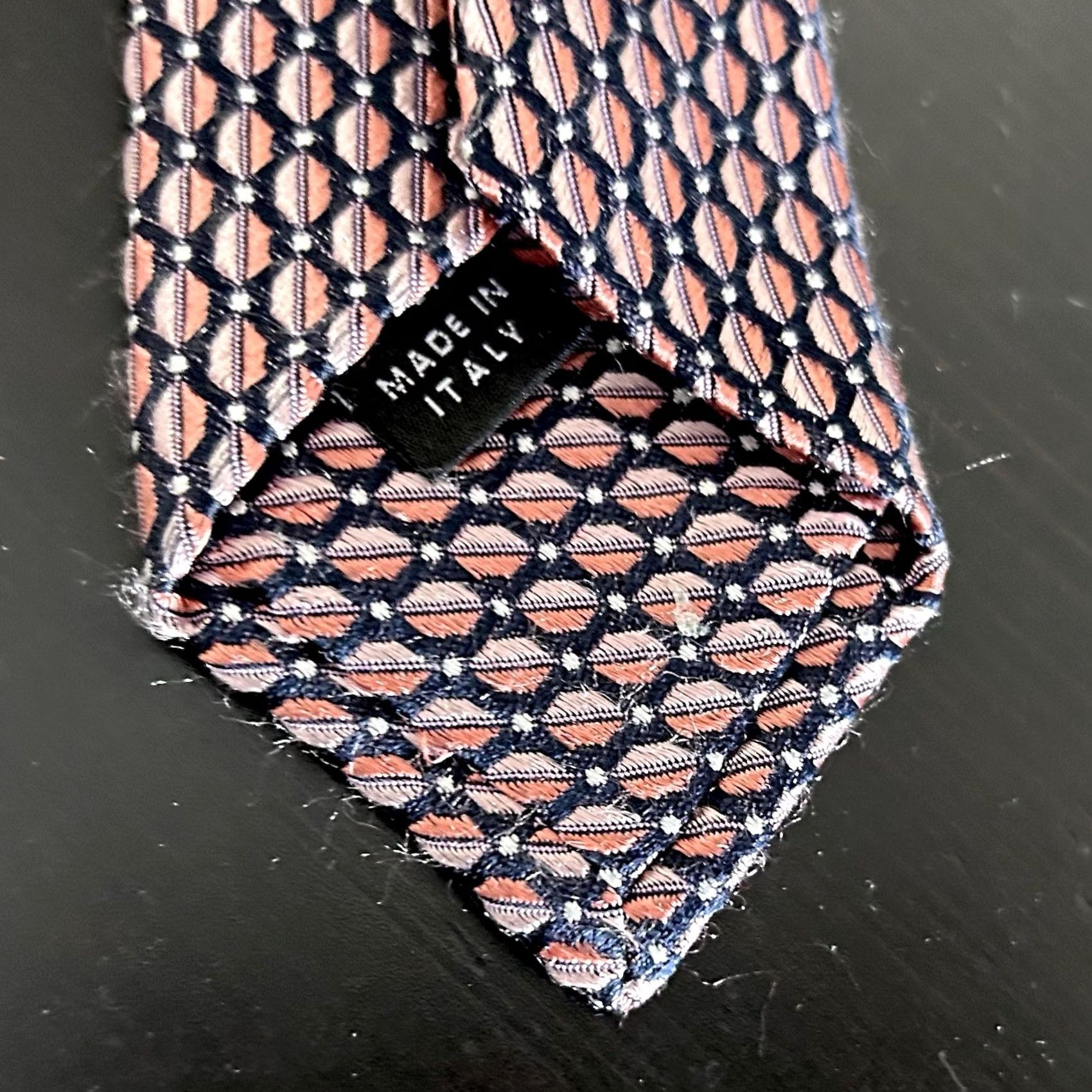 Isaia ISAIA Napoli 100% Silk Necktie Tie Geometric Pink Blue 3 3/4 x 60 Made in Italy Size ONE SIZE - 5 Thumbnail