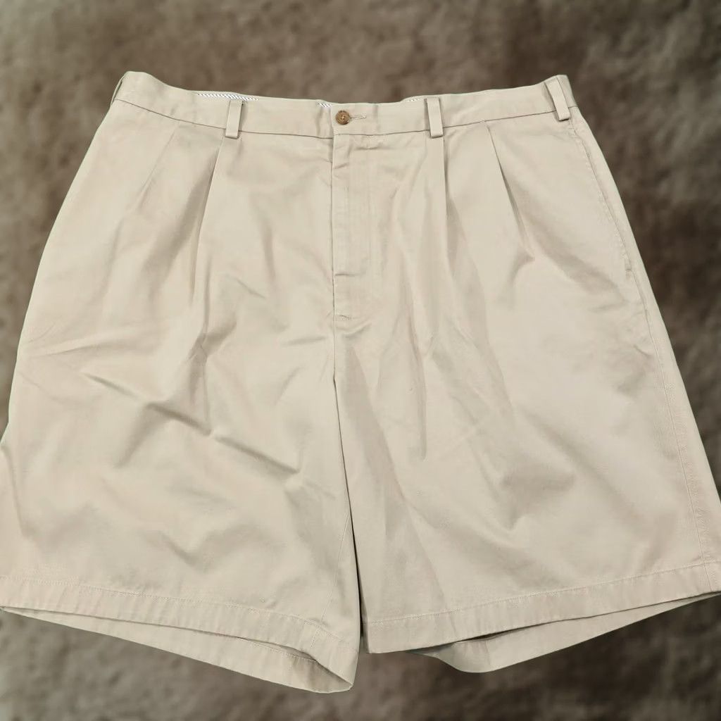 Cremieux Daniel Cremieux Shorts Mens 39 Beige Chino Pleated Relaxed Inseam 9in 100% Cotton Casual Business Front Pockets Logo Mens Size US 39 - 1 Thumbnail