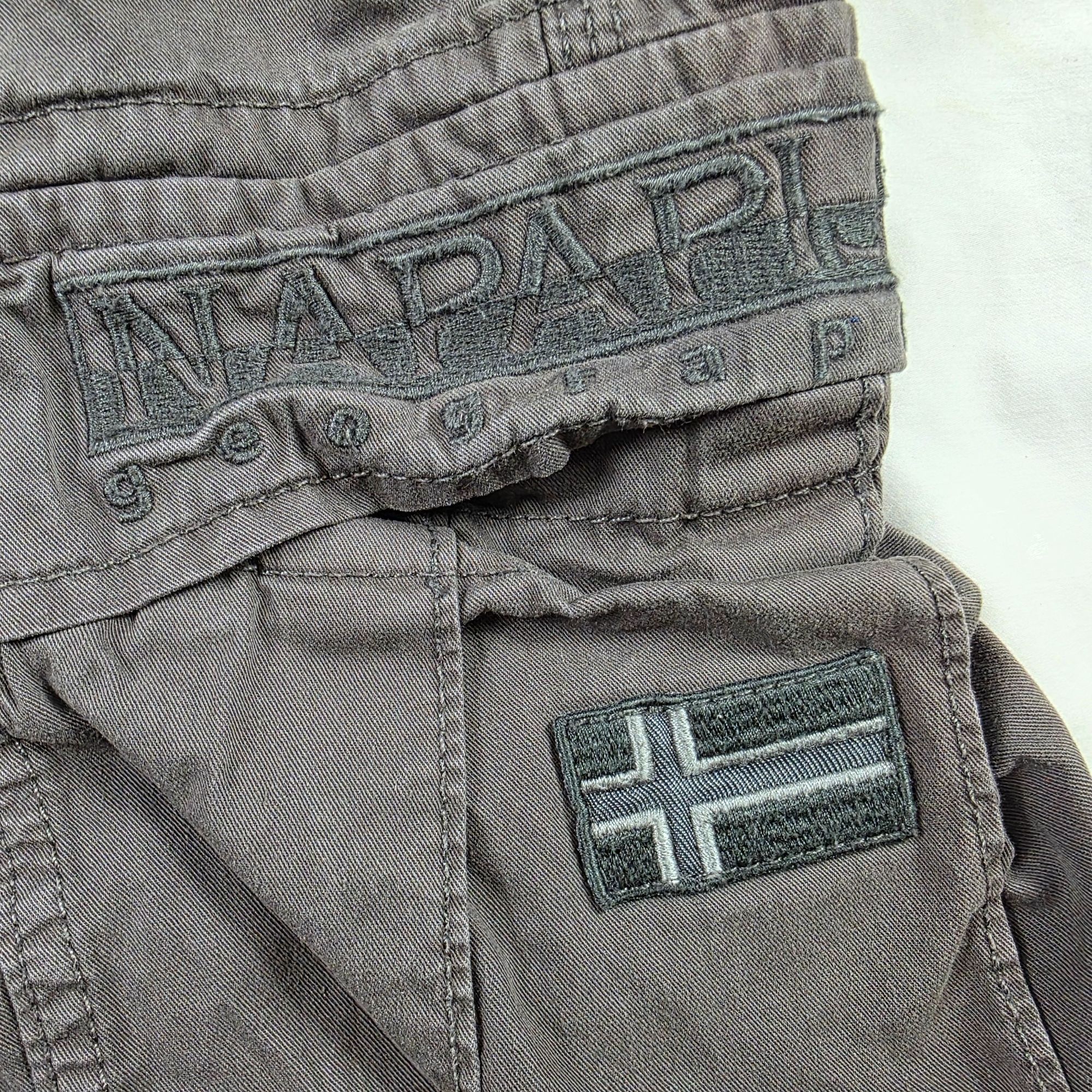 Napapijri Geographic Mens Cargo Shorts Size 40 Gray Lightwei