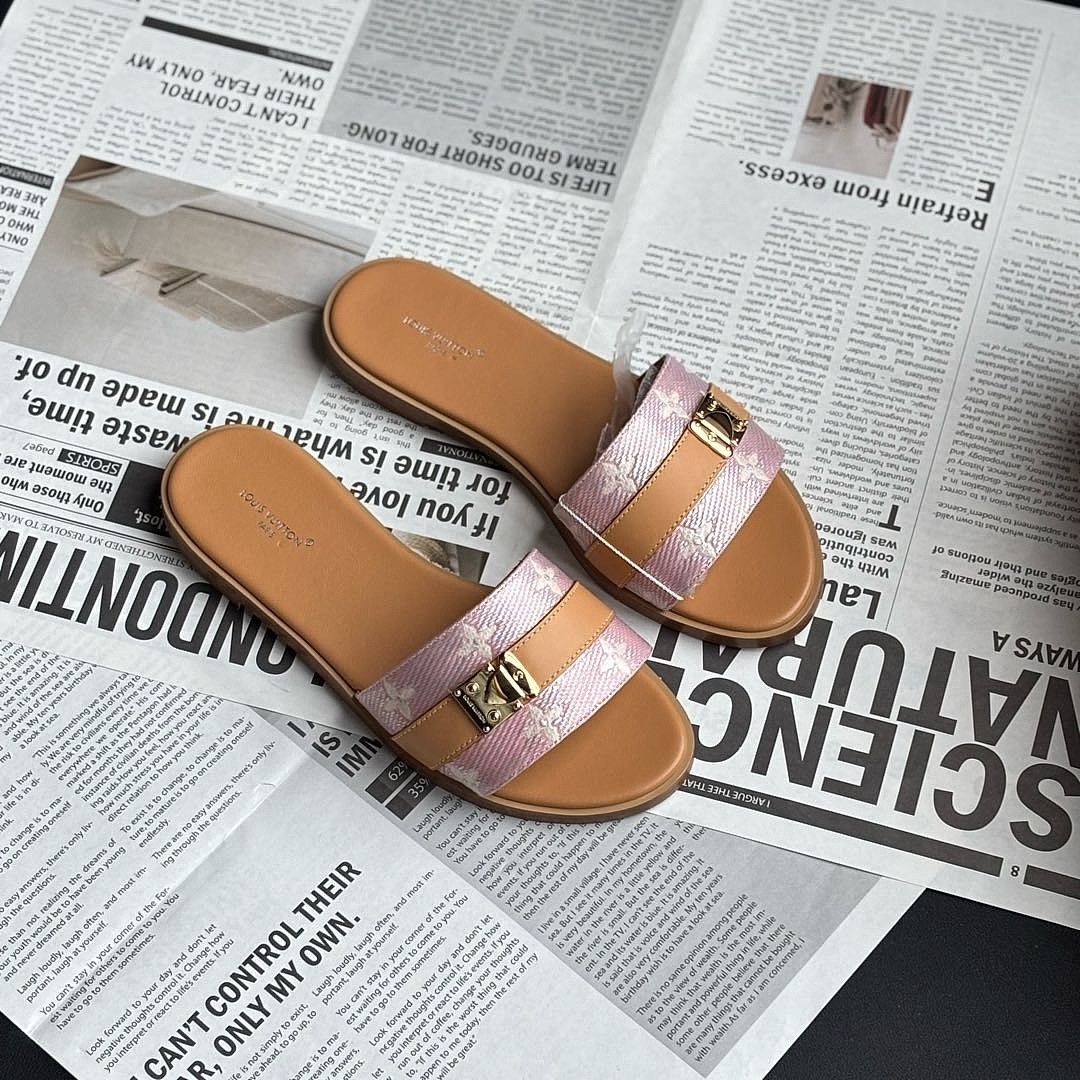 Louis Vuitton Louis Vuitton Lock It Monogram Slides Size 36 Size US 6 / IT 36 - 1 Thumbnail