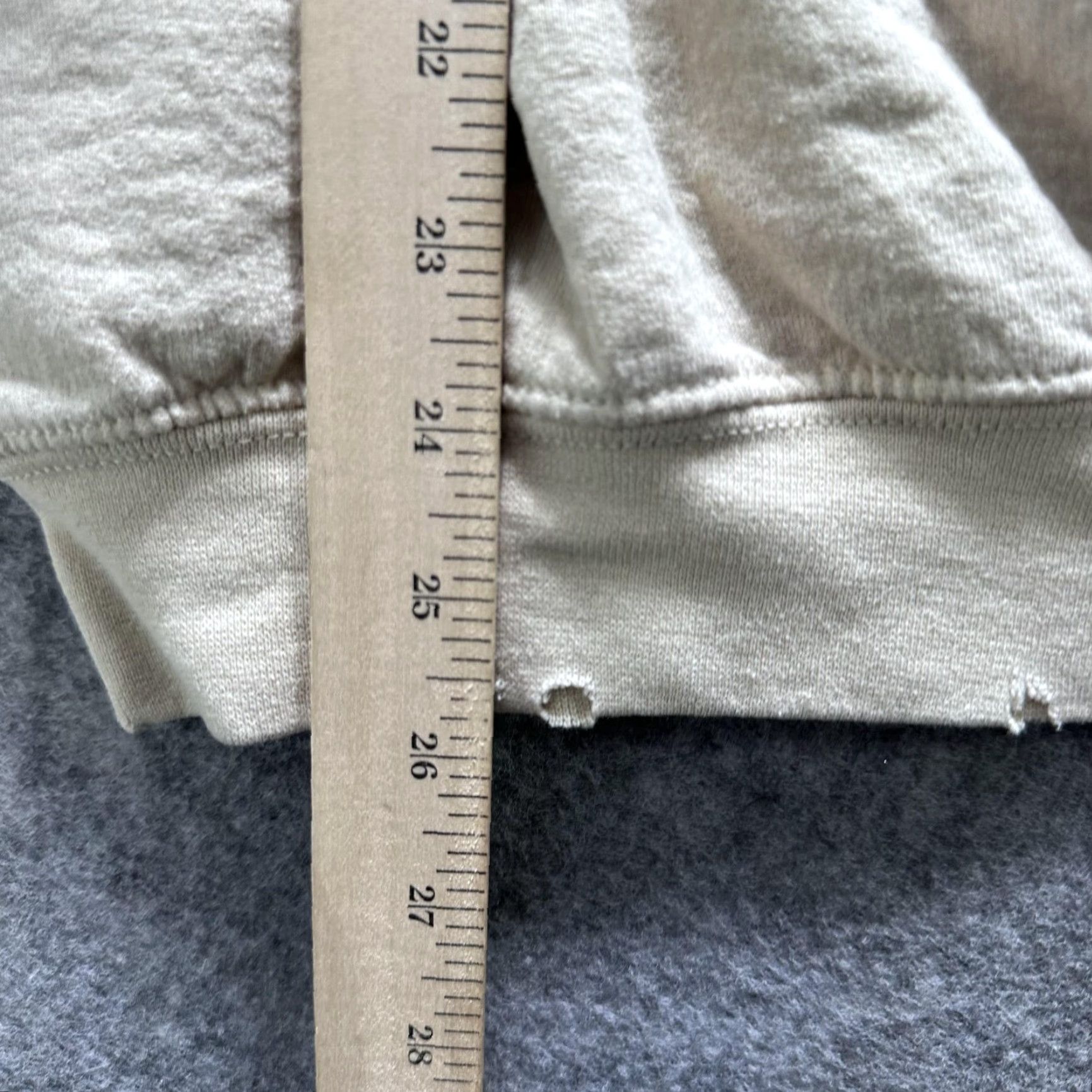 Vintage VINTAGE Queen Sweatshirt Mens XL Beige Tour 18 Band Graphic Crewneck Fleece Pullover Size US XL / EU 56 / 4 - 5 Thumbnail