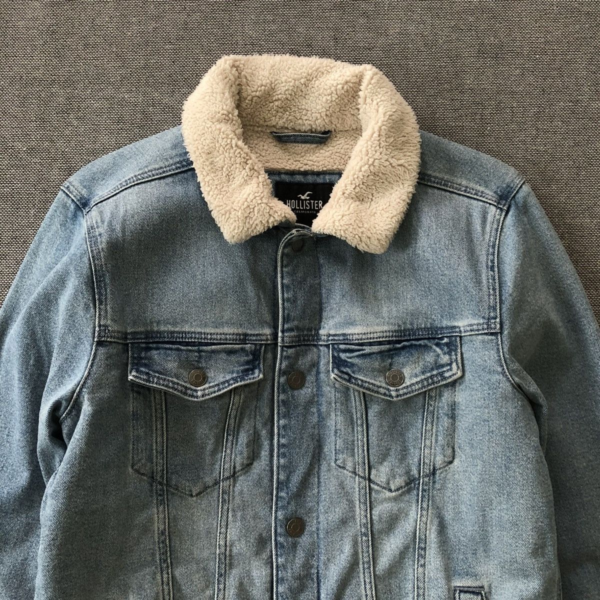 Hollister HOLLISTER Sherpa Lined Denim Trucker Jacket Size US M / EU 48-50 / 2 - 4 Thumbnail