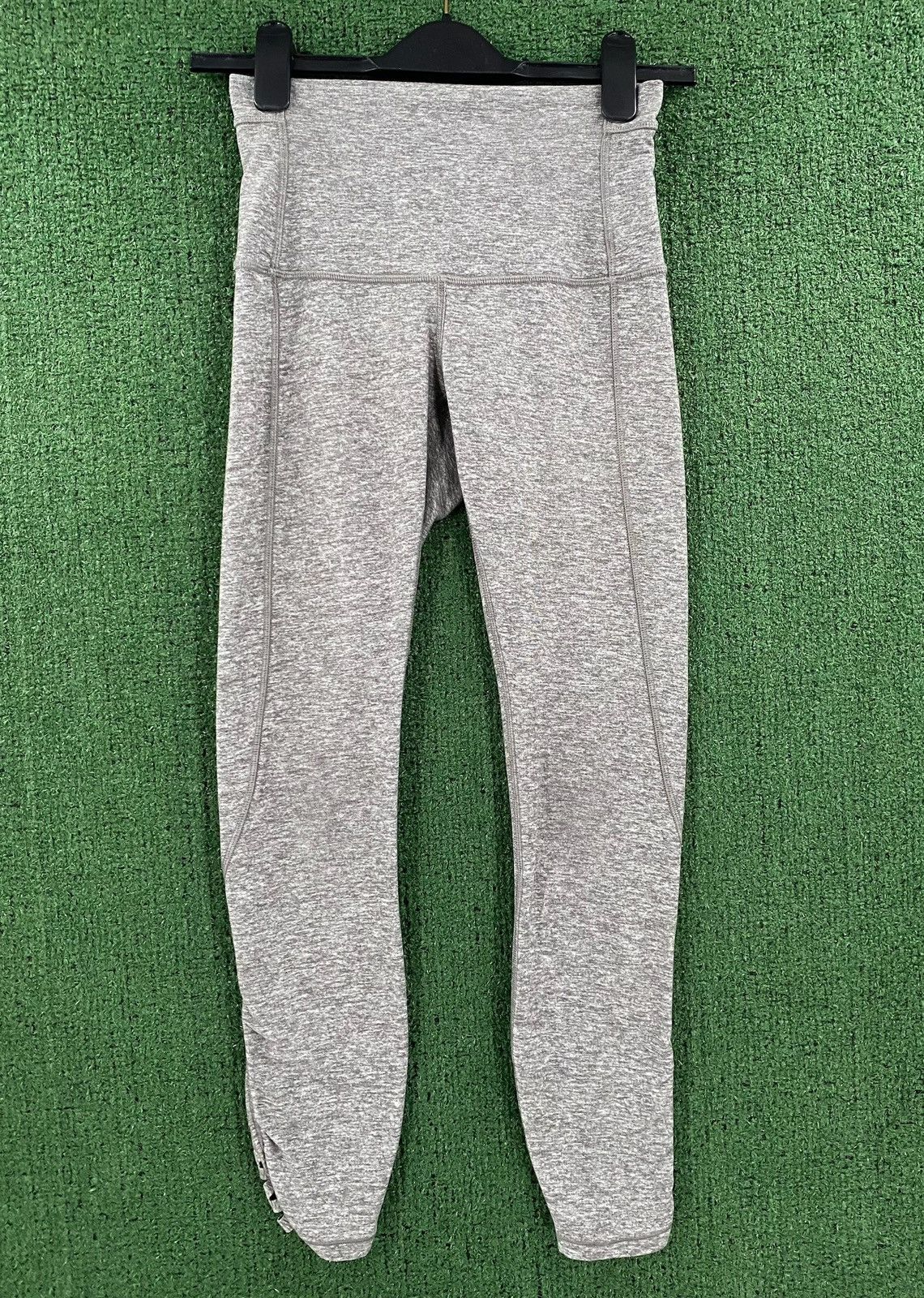 Lululemon Lululemon Pure Practice Gray Lattice Trim Leggings 4 Size 38" / US 16 / IT 52 - 2 Thumbnail