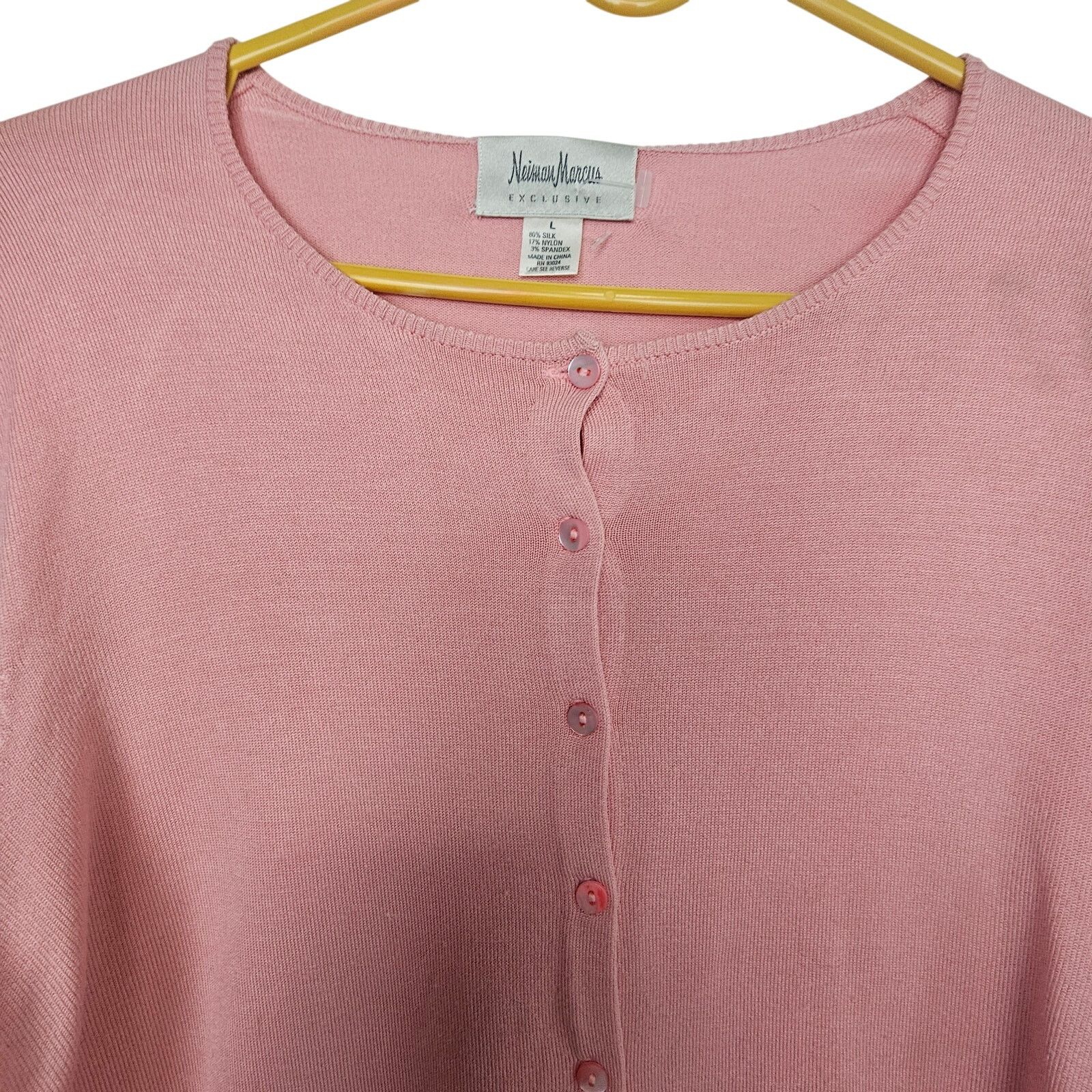 Neiman Marcus Neiman Marcus Womens SIlk Cardigan Sweater Sz L Quiet Luxury Size L / US 10 / IT 46 - 2 Thumbnail