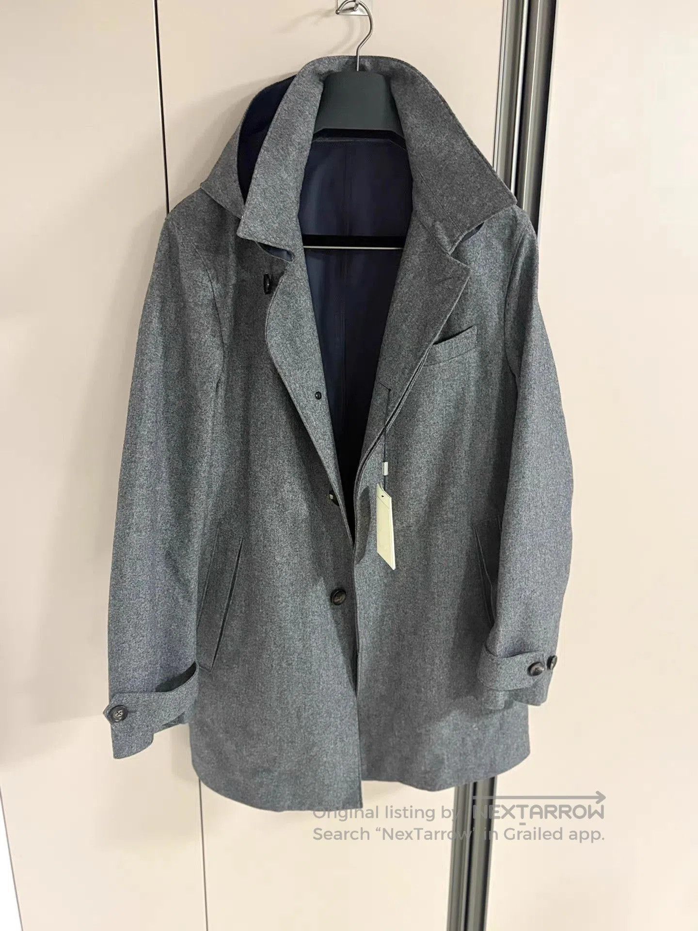 Suitsupply Gray Wool Blend Heavy Coat Size L. Size US L / EU 52-54 / 3 - 1 Thumbnail