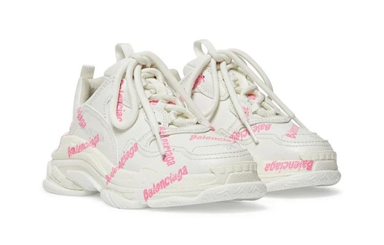 Balenciaga oc11z1125 KIDS Size: 24 / Triple S Logotype Sneakers White Size US 4 / IT 34 - 2 Thumbnail