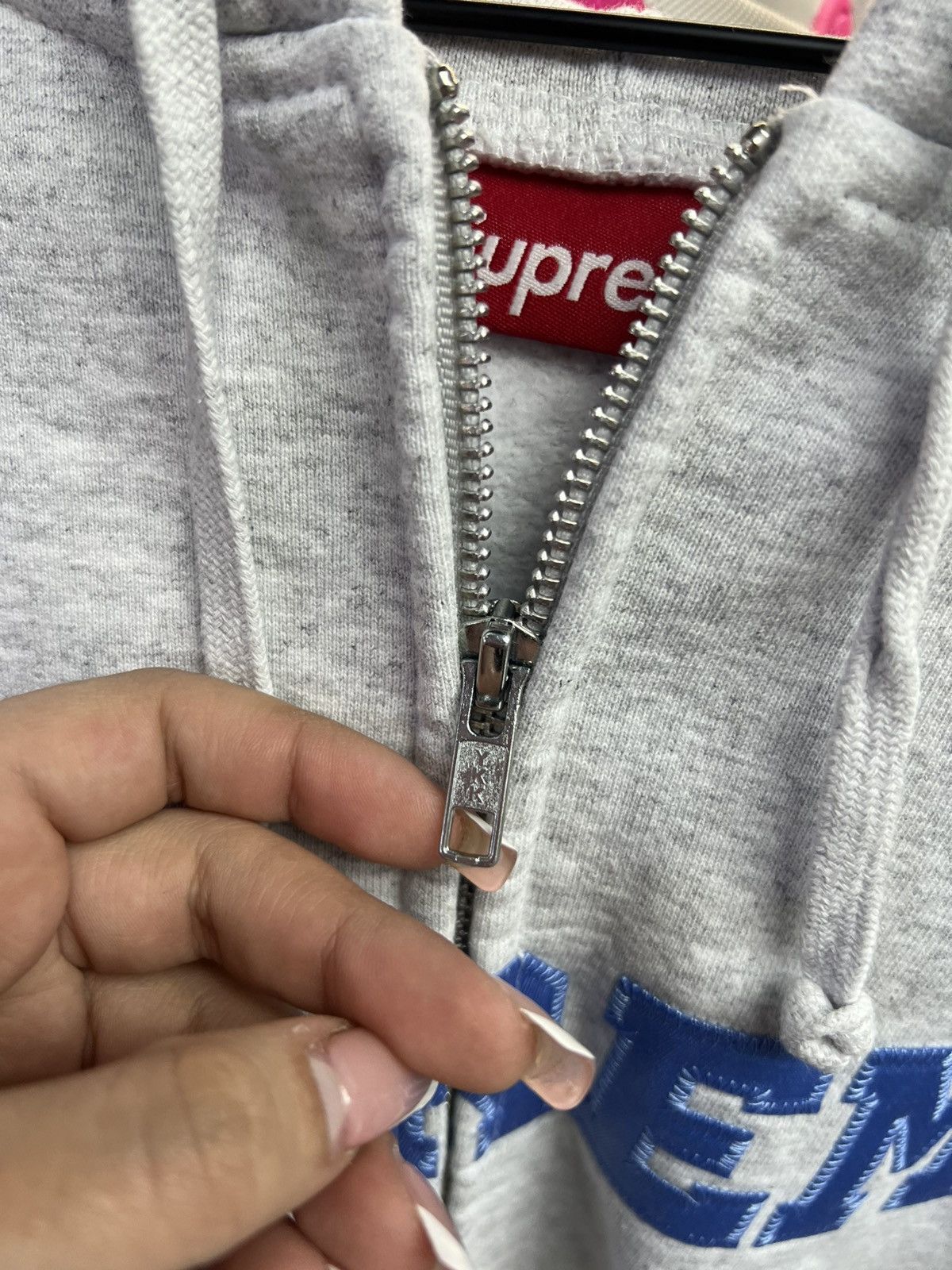 Supreme Supreme Grey Blue Logo Hoodie Size US XXL / EU 58 / 5 - 7 Thumbnail