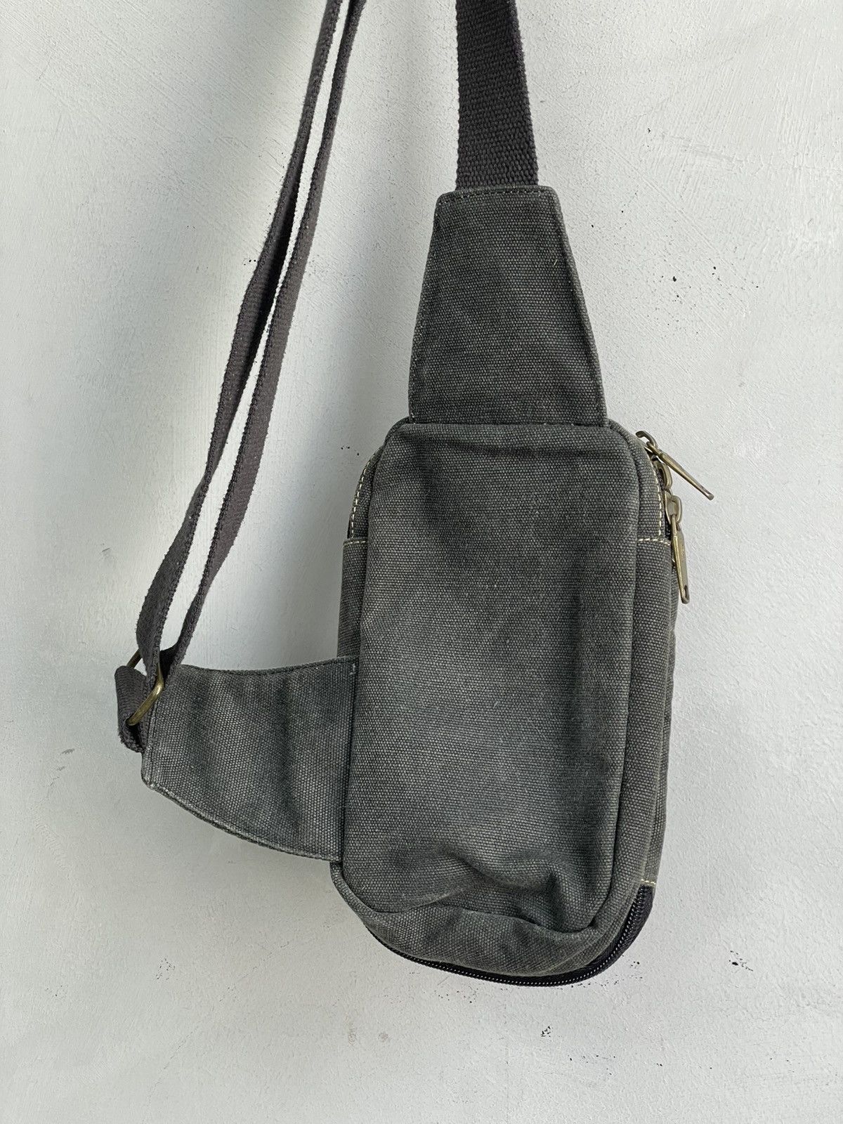 Diesel Diesel mini oakley style y2k sling bag hype canvas Size ONE SIZE - 6 Thumbnail