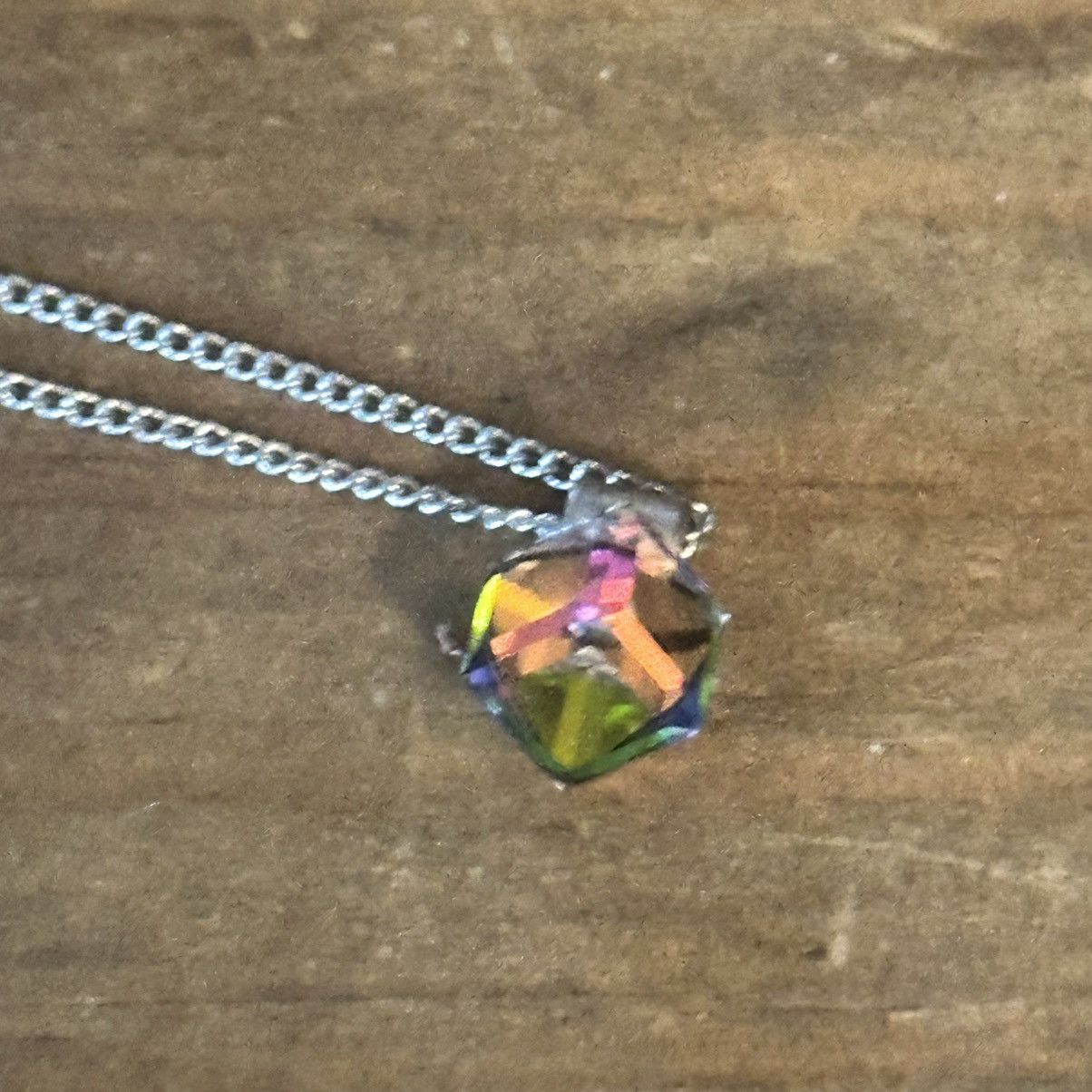 Vintage Vintage silver tone Aurora Borealis cube pendant necklace Size ONE SIZE - 3 Thumbnail