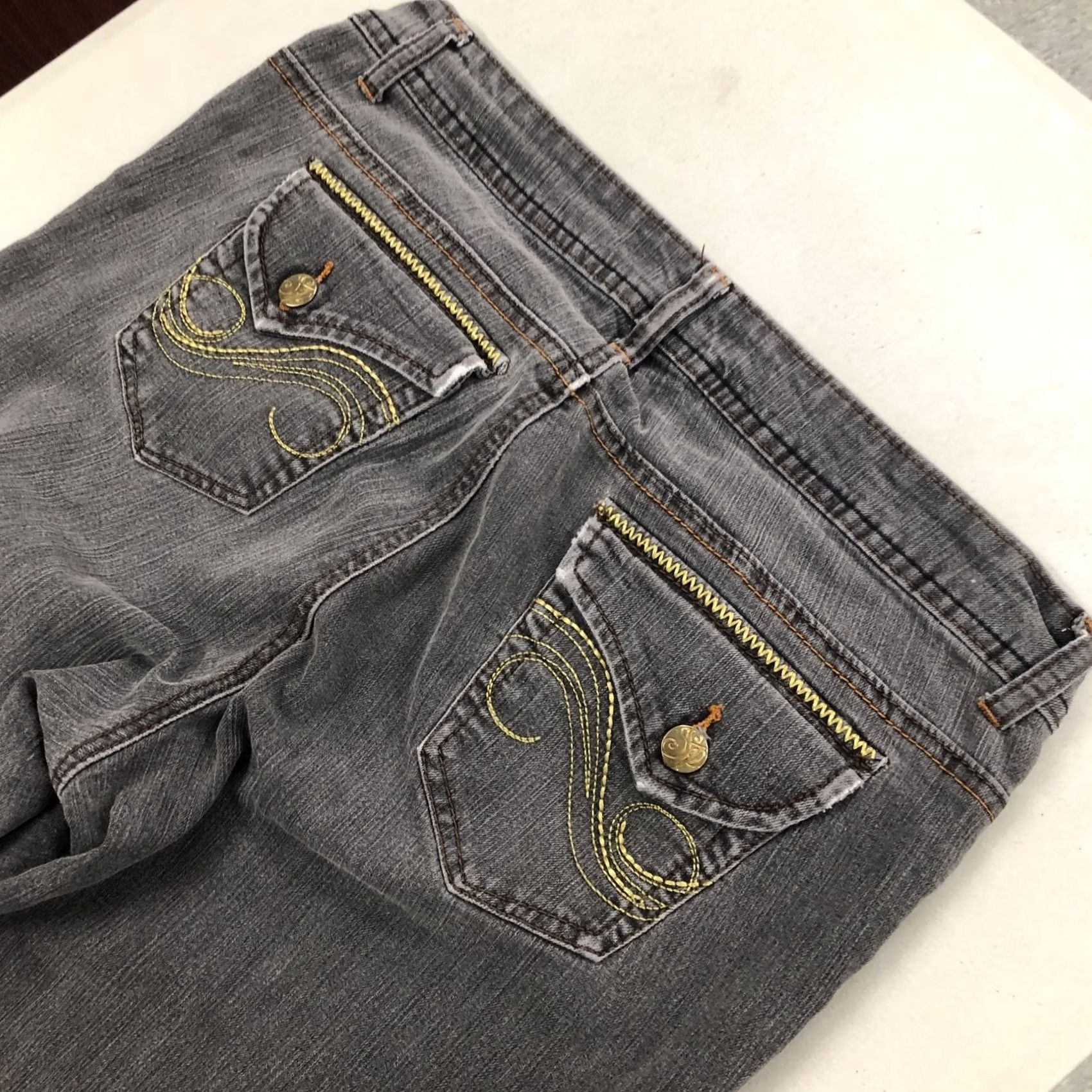Southpole VINTAGE Southpole Jeans Womens 14 Blue Denim Embroidered Stretch 5-Pocket Regular Inseam 30 Size 36" / US 14 / IT 50 - 2 Thumbnail