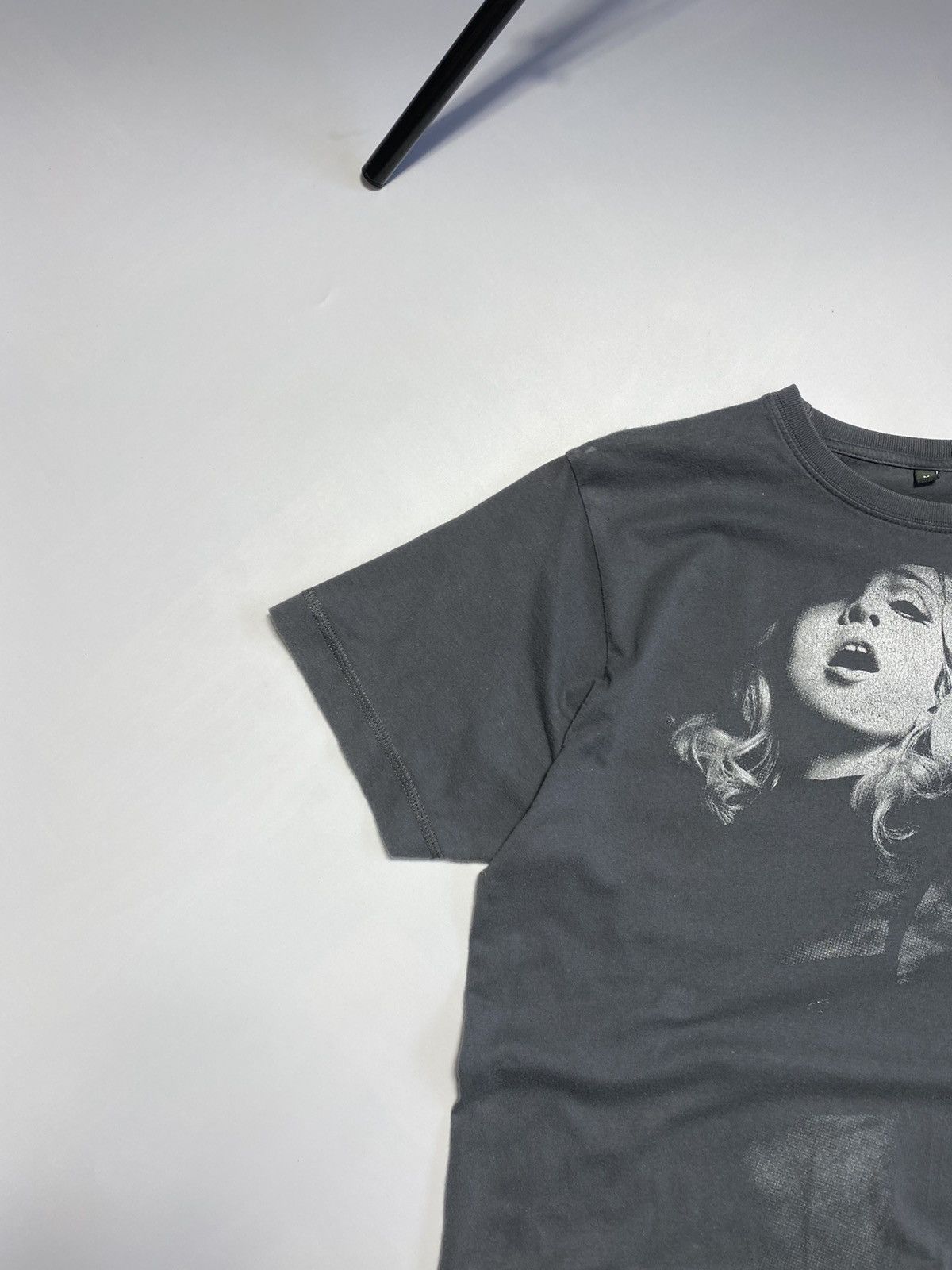 Band Tees × Vintage Vintage Madonna Sticky and Sweet tour tee M Size US M / EU 48-50 / 2 - 2 Thumbnail