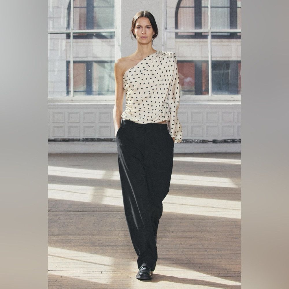 Zara NWT ZARA ASYMMETRIC SHOULDER PAD TOP ZW COLLECTION L Size L / US 10 / IT 46 - 4 Thumbnail
