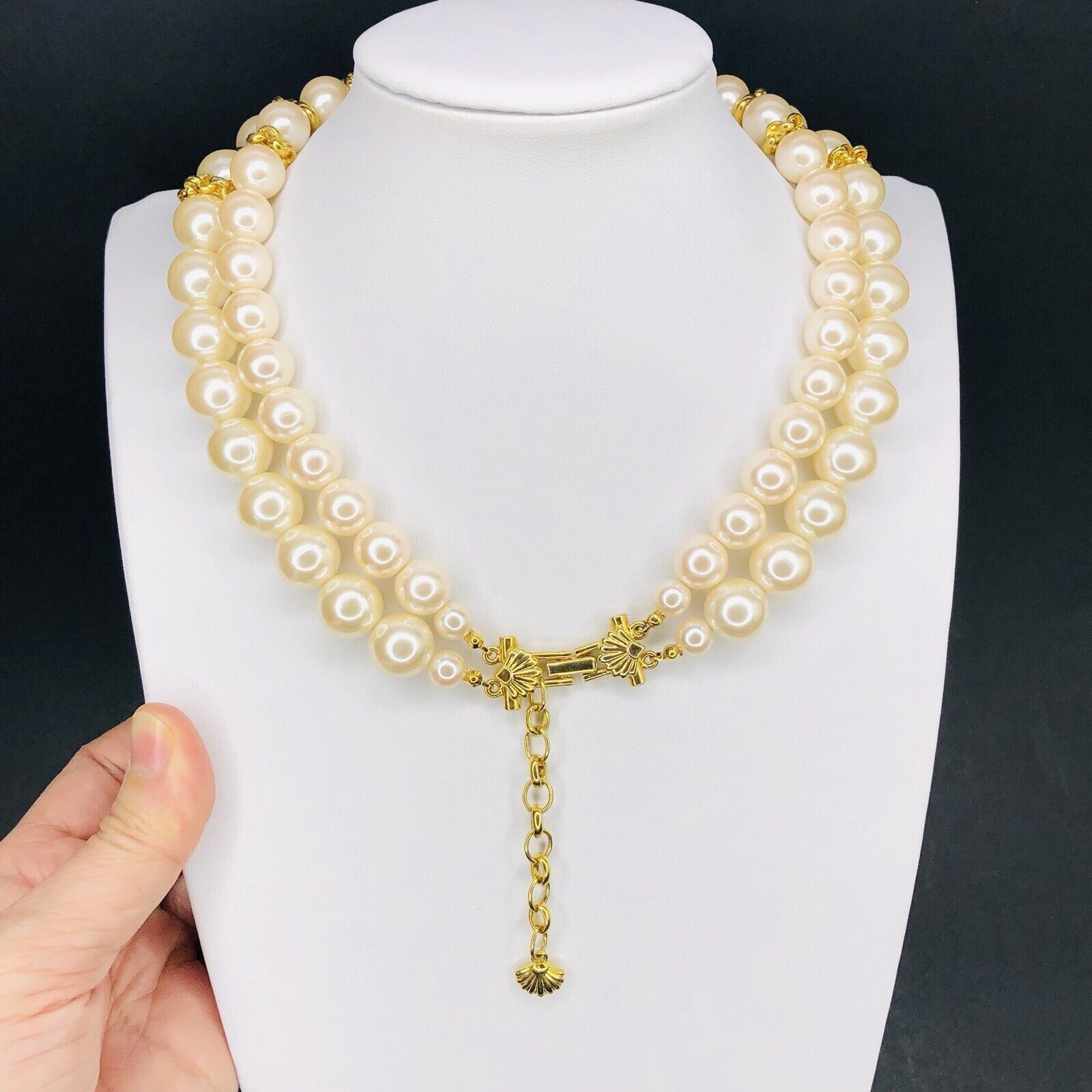 Other VTG Richelieu 2 Strand Chunky Faux Pearl Gold Tone Choker Size ONE SIZE - 4 Thumbnail
