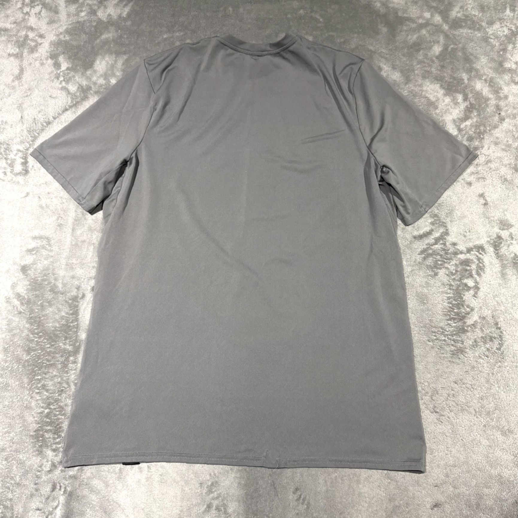 Patagonia Patagonia Capilene Base Layer Mens Medium Short Sleeve Outdoor Hiking Travel Shirt Size US 31 - 6 Thumbnail
