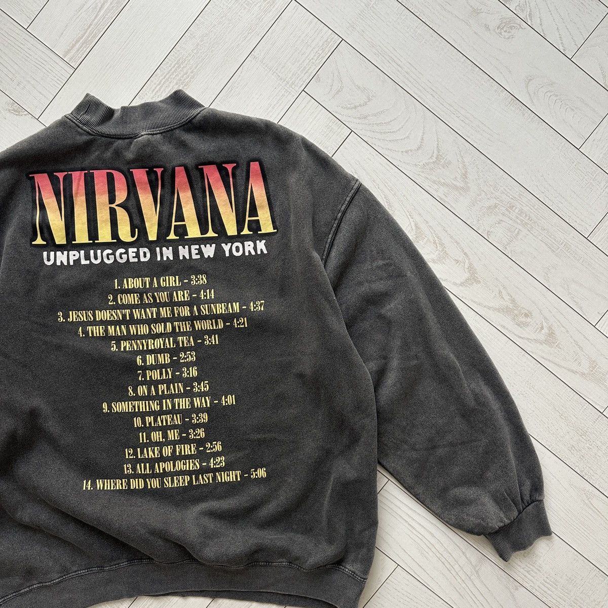 Other Vintage Nirvana Kurt Cobain Unplugged NY Washed Sweatshirt Size M / US 6-8 / IT 42-44 - 7 Thumbnail