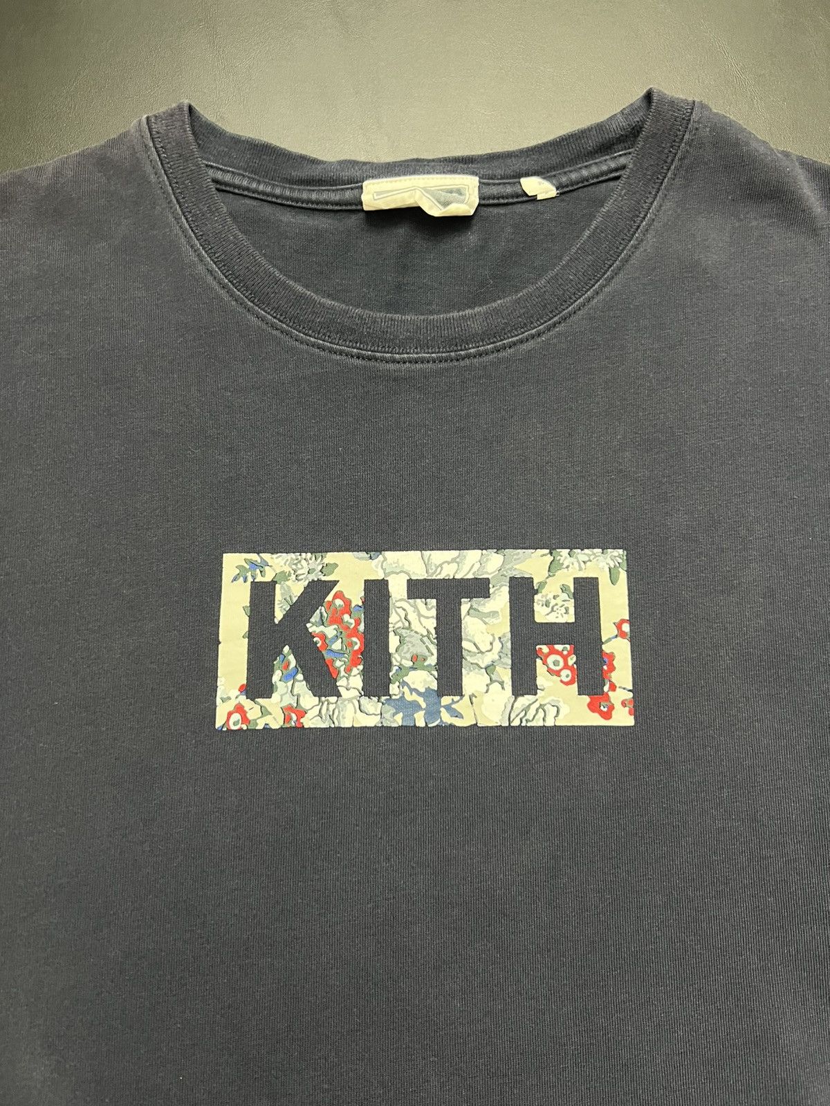 Kith Kith Floral Classic Box Logo Navy Shirt Size US S / EU 44-46 / 1 - 1 Thumbnail
