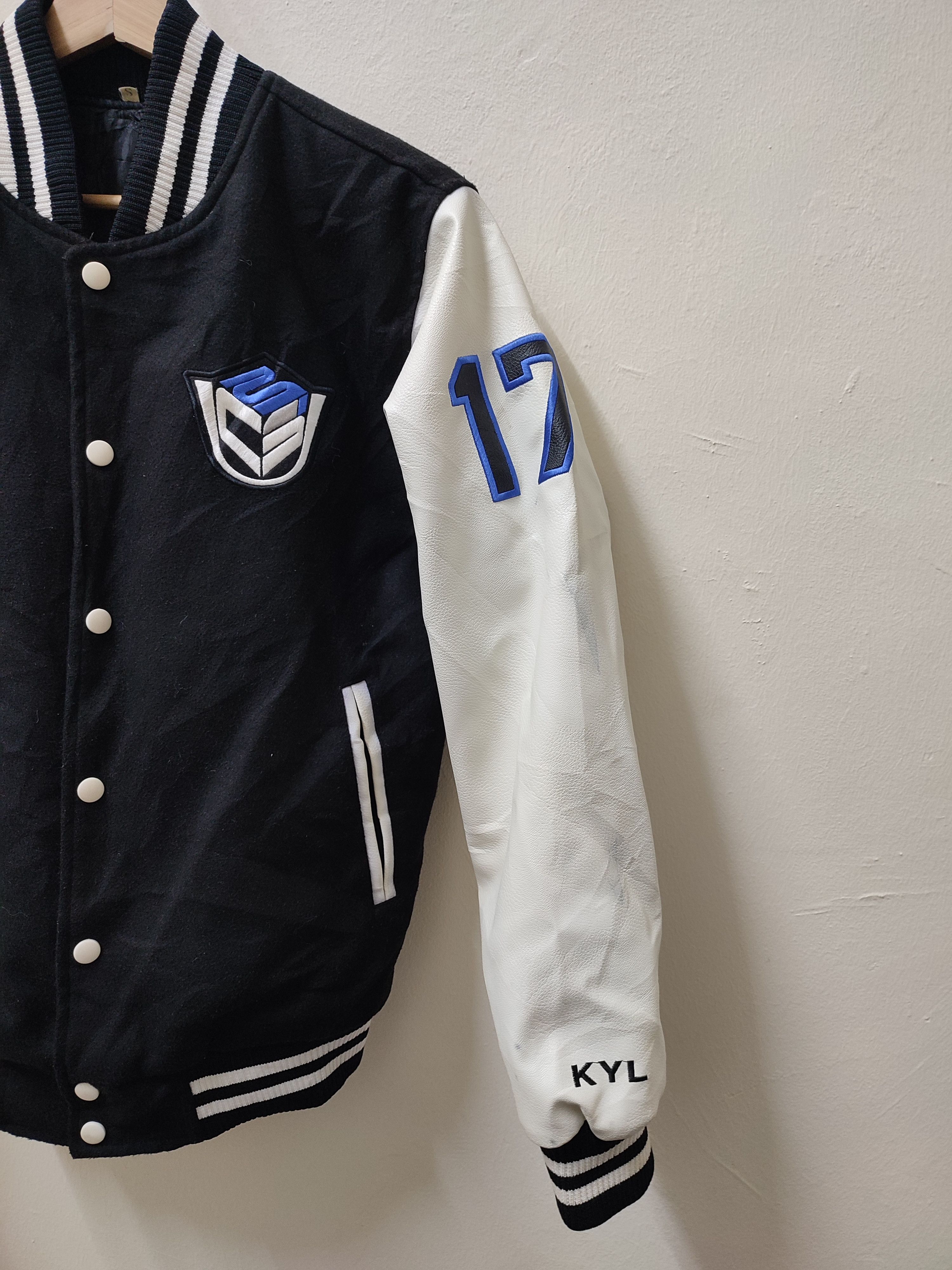 Vintage MUSIC VARSITY UNIV. CHANGSHIN LEATHER SLEEVE VINTAGE Size US S / EU 44-46 / 1 - 4 Thumbnail