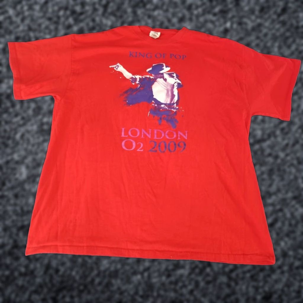 Delta VINTAGE Michael Jackson London O2 2009 King of Pop T Shirt Official Red XL Graphic Tee Men Adults XL Red Graphic Tee Size US XL / EU 56 / 4 - 1 Thumbnail