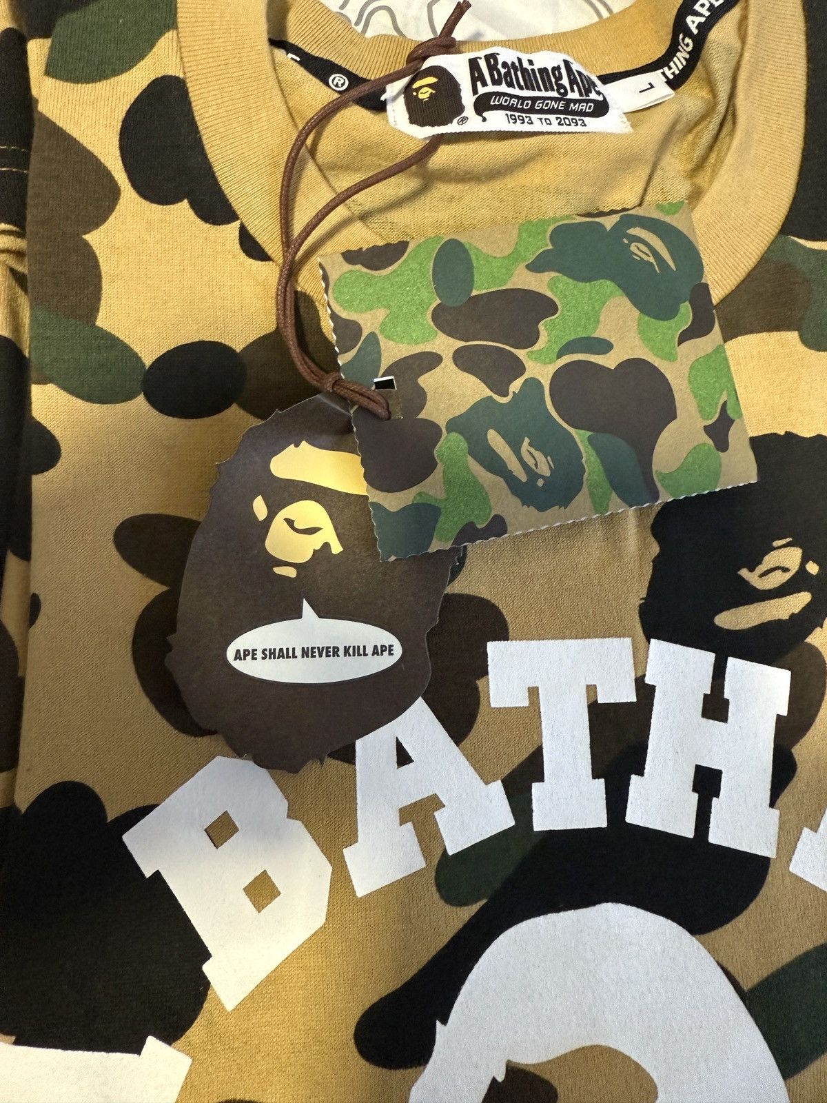 Bape Bape 1st camo college tee Size US L / EU 52-54 / 3 - 3 Thumbnail