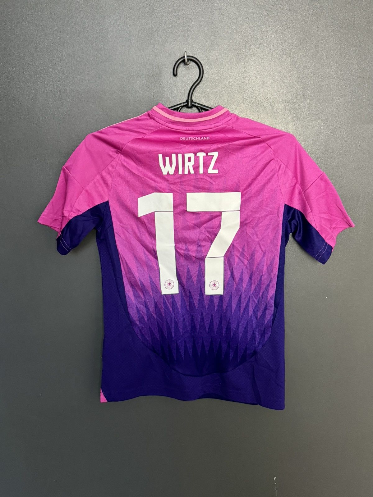 Adidas KIDS Germany 2024 Away Wirtz Football Jersey T-Shirt Size US XS / EU 42 / 0 - 1 Thumbnail