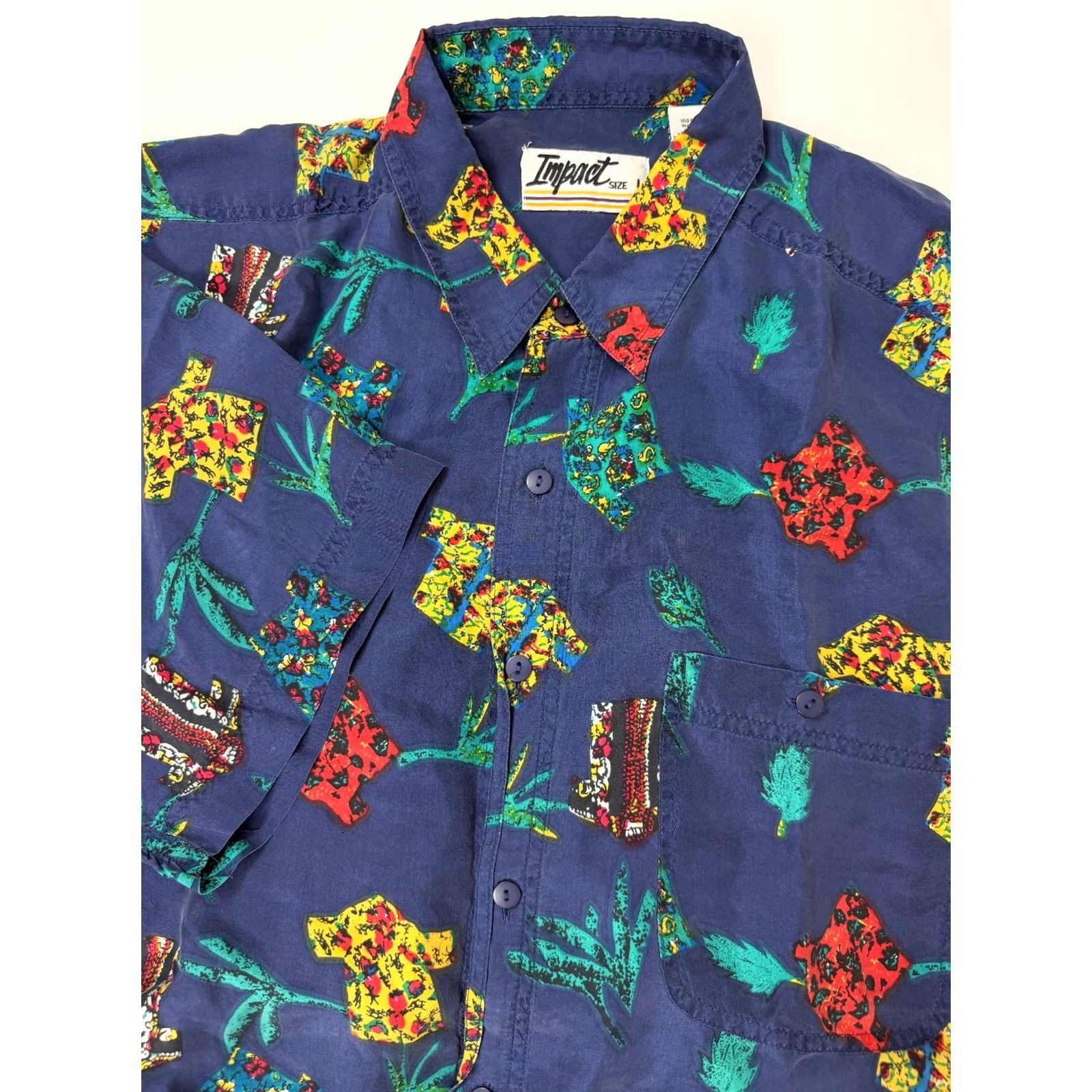 Vintage VINTAGE 90s Impact Shirt Men Large Hawaiian Patterns Surf Luau Button Up Silk Blue Size US L / EU 52-54 / 3 - 2 Thumbnail