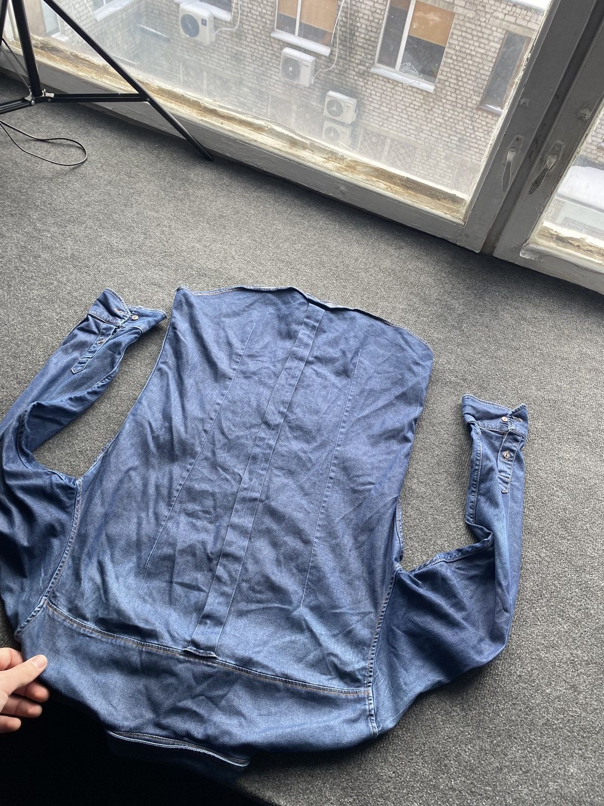 Dolce & Gabbana 🔥Dolce Gabbana brad 16 1/2 42 m size denim button up shirt Size US M / EU 48-50 / 2 - 12 Thumbnail