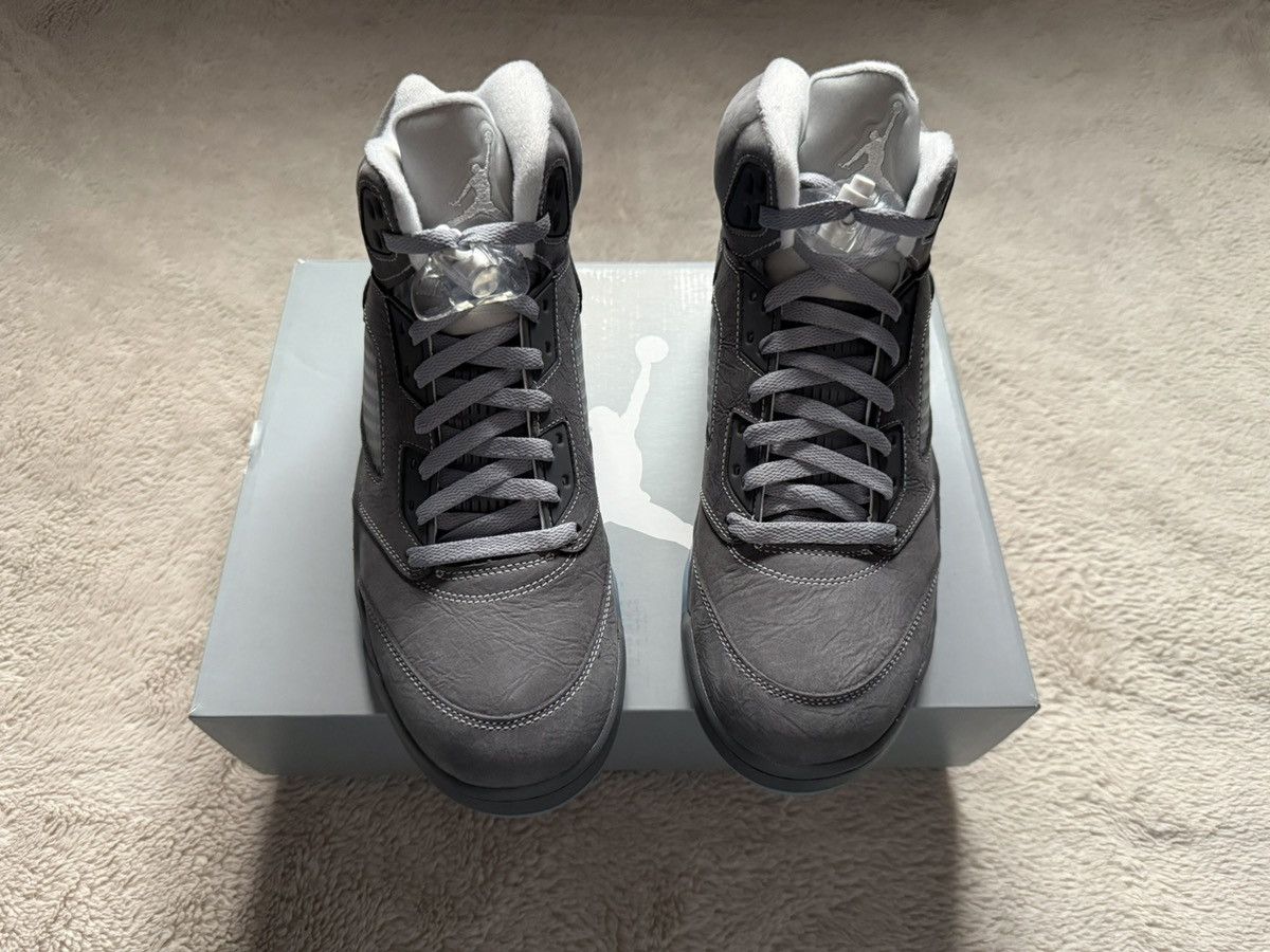 Jordan Brand Jordan 5 Wolf Grey Size US 10 / EU 43 - 1 Thumbnail