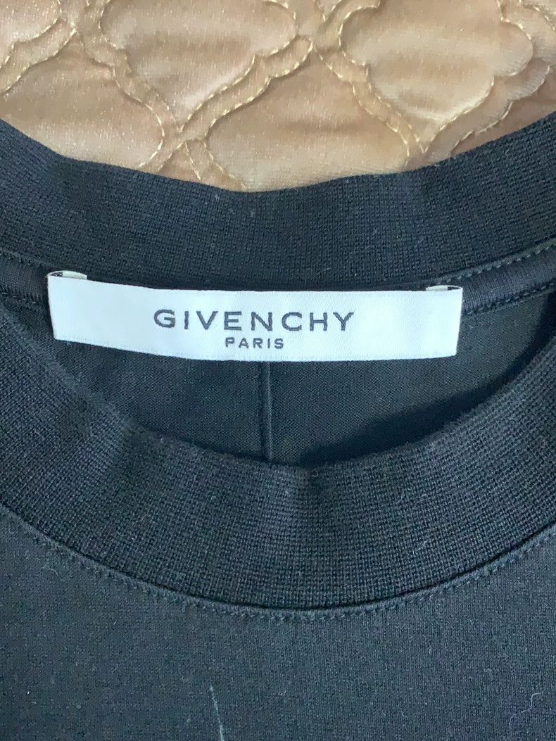 Givenchy Givenchy Black Short-Sleeved T-Shirt Size US S / EU 44-46 / 1 - 3 Thumbnail