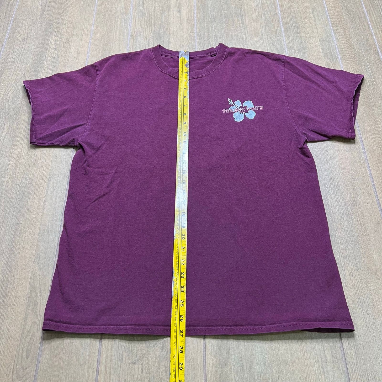 Vintage TRADER JOES LIMITED EDITION Burgundy T-SHIRT SZ M/L Y2K VINT Size US M / EU 48-50 / 2 - 4 Thumbnail