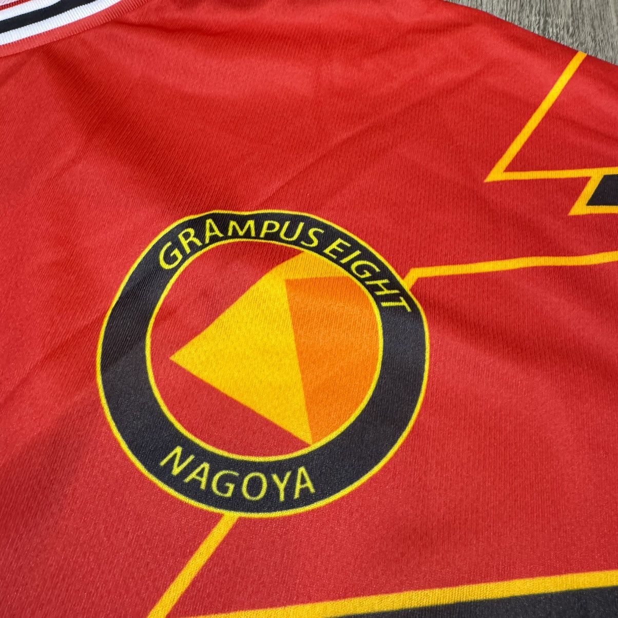 Japanese Brand Nagoya Grampus Eight 90s retro home shirt #10 Size US M / EU 48-50 / 2 - 5 Thumbnail