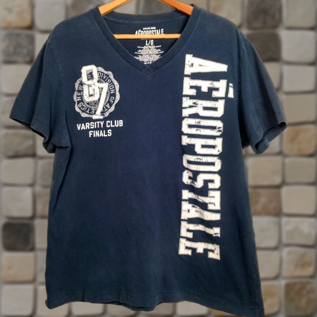 Aeropostale VINTAGE Aeropostale Shirt Men L Navy Blue V Neck Single Stitch Varsity Club Finals T-Shirt Mens Size US L / EU 52-54 / 3 - 1 Thumbnail