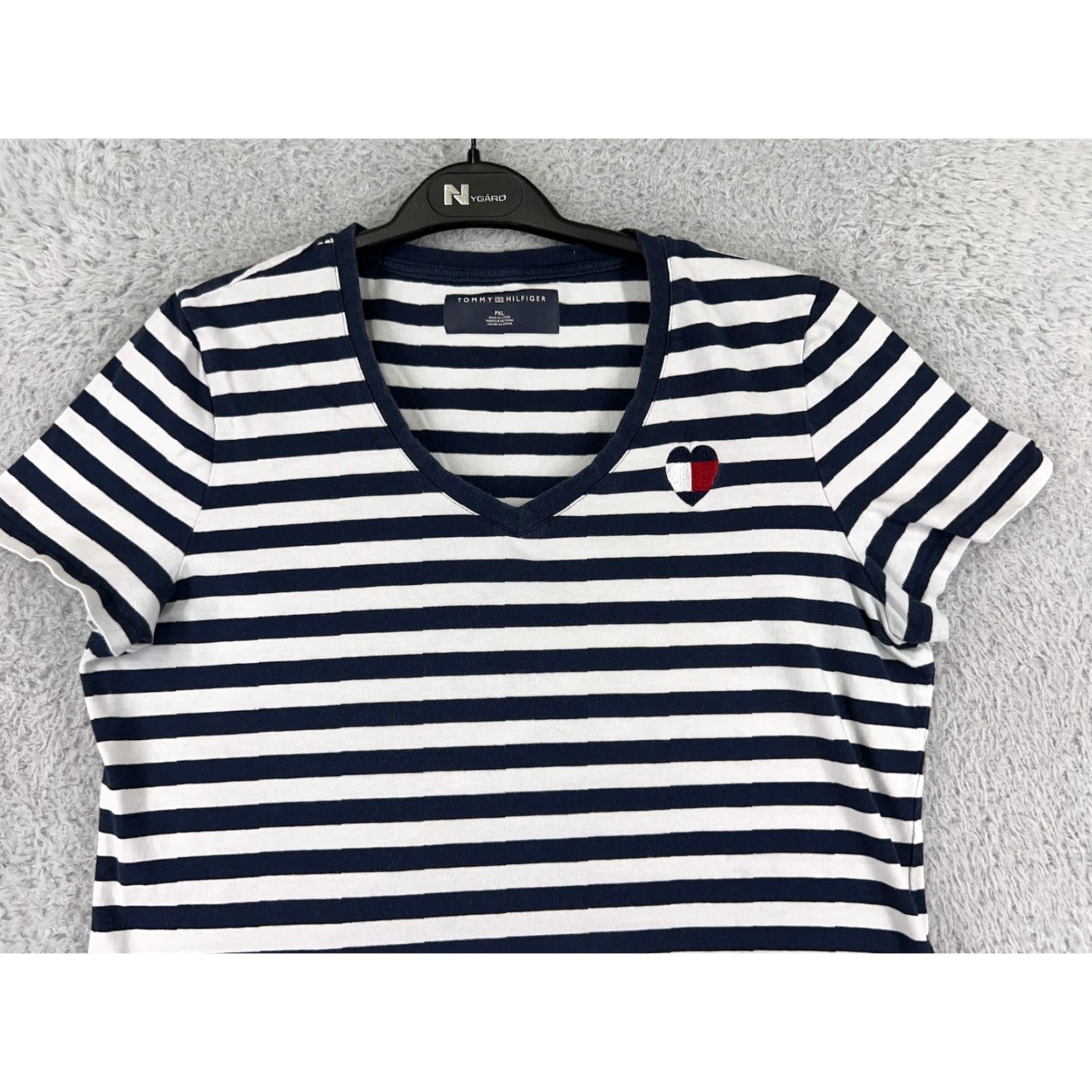 Tommy Hilfiger Tommy Hilfiger Shirt Womens Extra Large Blue Striped Petite Heart Embroidered Size XL / US 12-14 / IT 48-50 - 4 Thumbnail