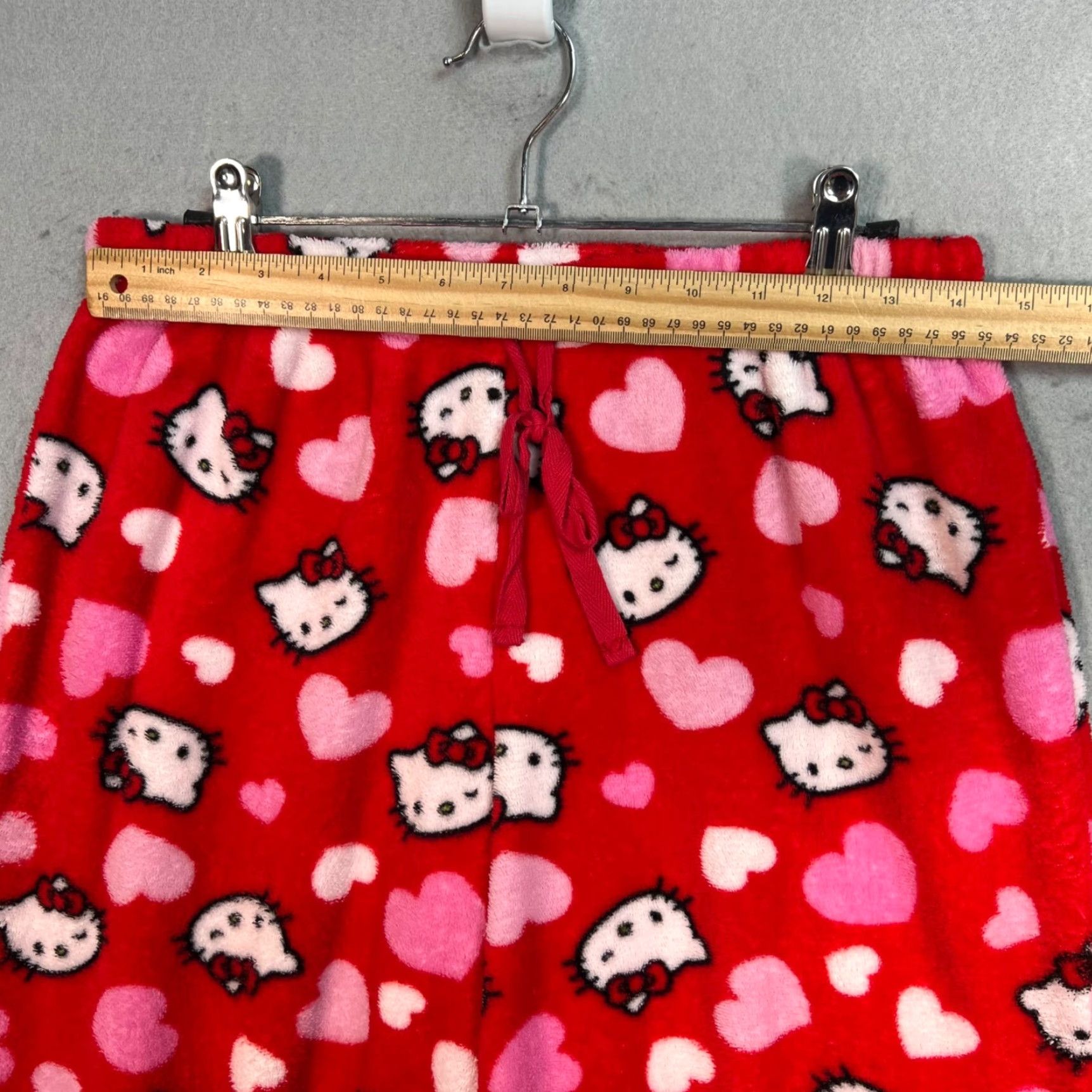 Vintage VINTAGE Hello Kitty By Sanrio Red Fleece Sweatpants Sleepwear Pants Womens Size Small Size 28" / US 6 / IT 42 - 5 Thumbnail