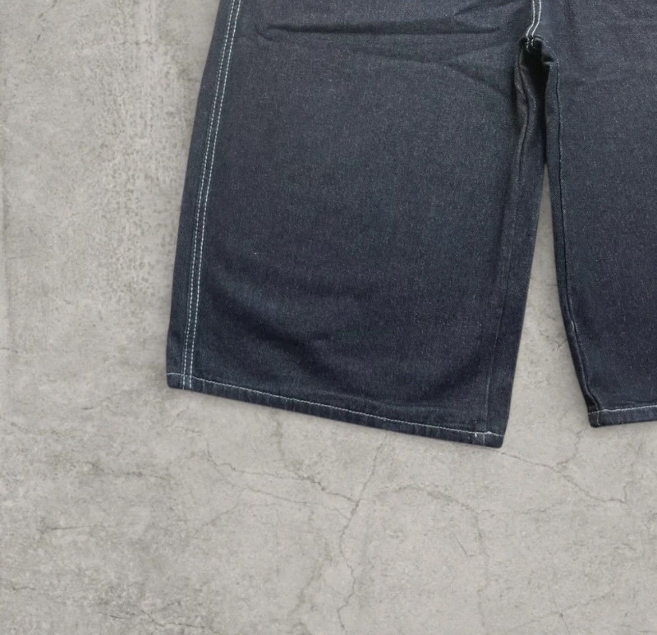 Japanese Brand Wide leg Japanese style jorts shorts in navy blue. Size L Size US 34 / EU 50 - 4 Thumbnail